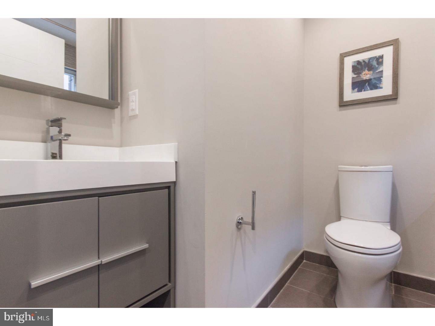 HAWTHORNE - Residential Lease