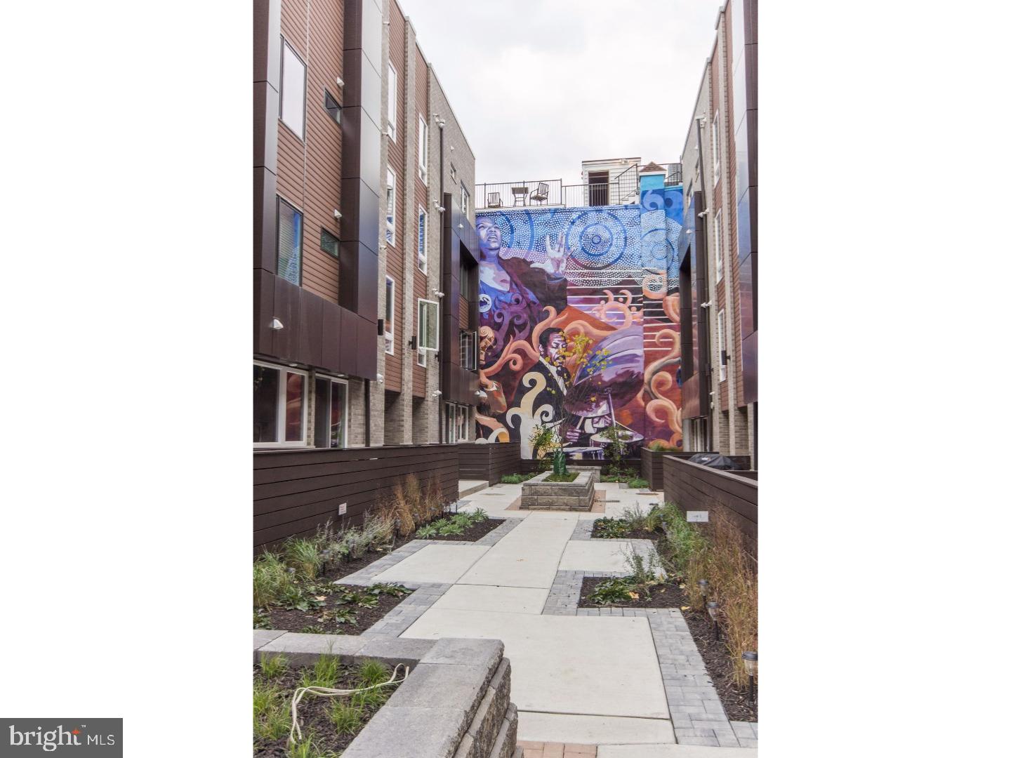 HAWTHORNE - Residential Lease