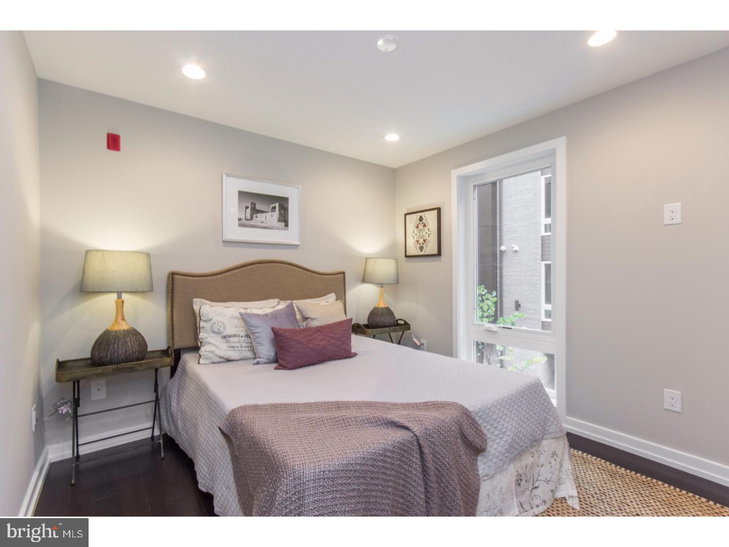 HAWTHORNE - Residential Lease