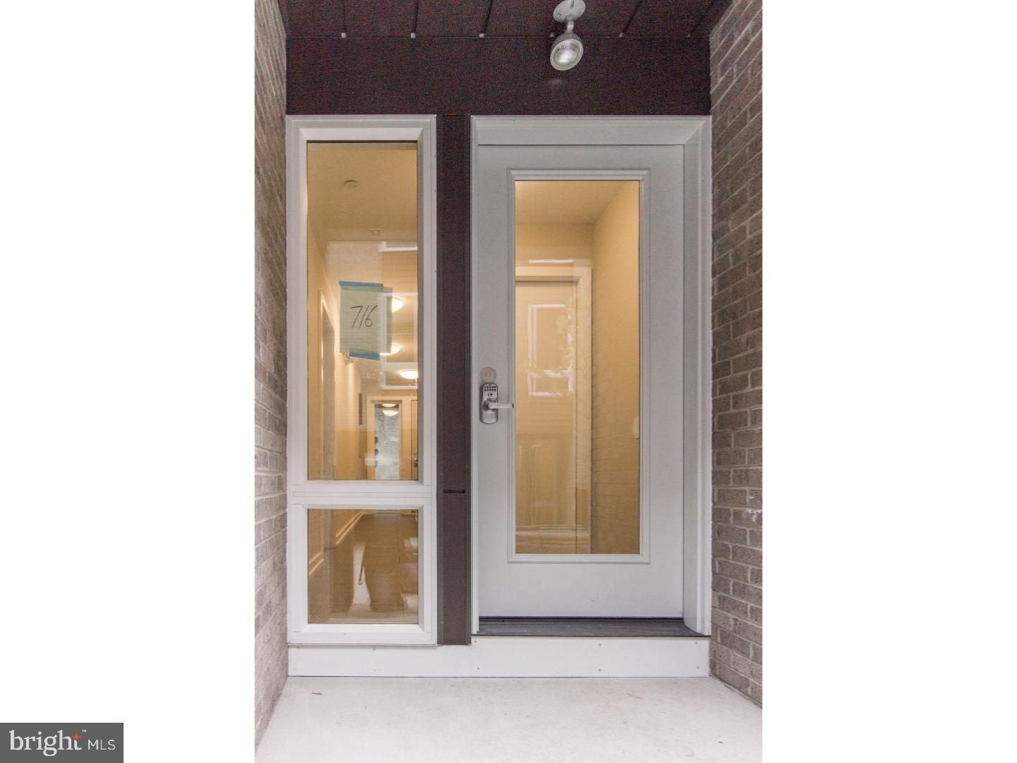 HAWTHORNE - Residential Lease