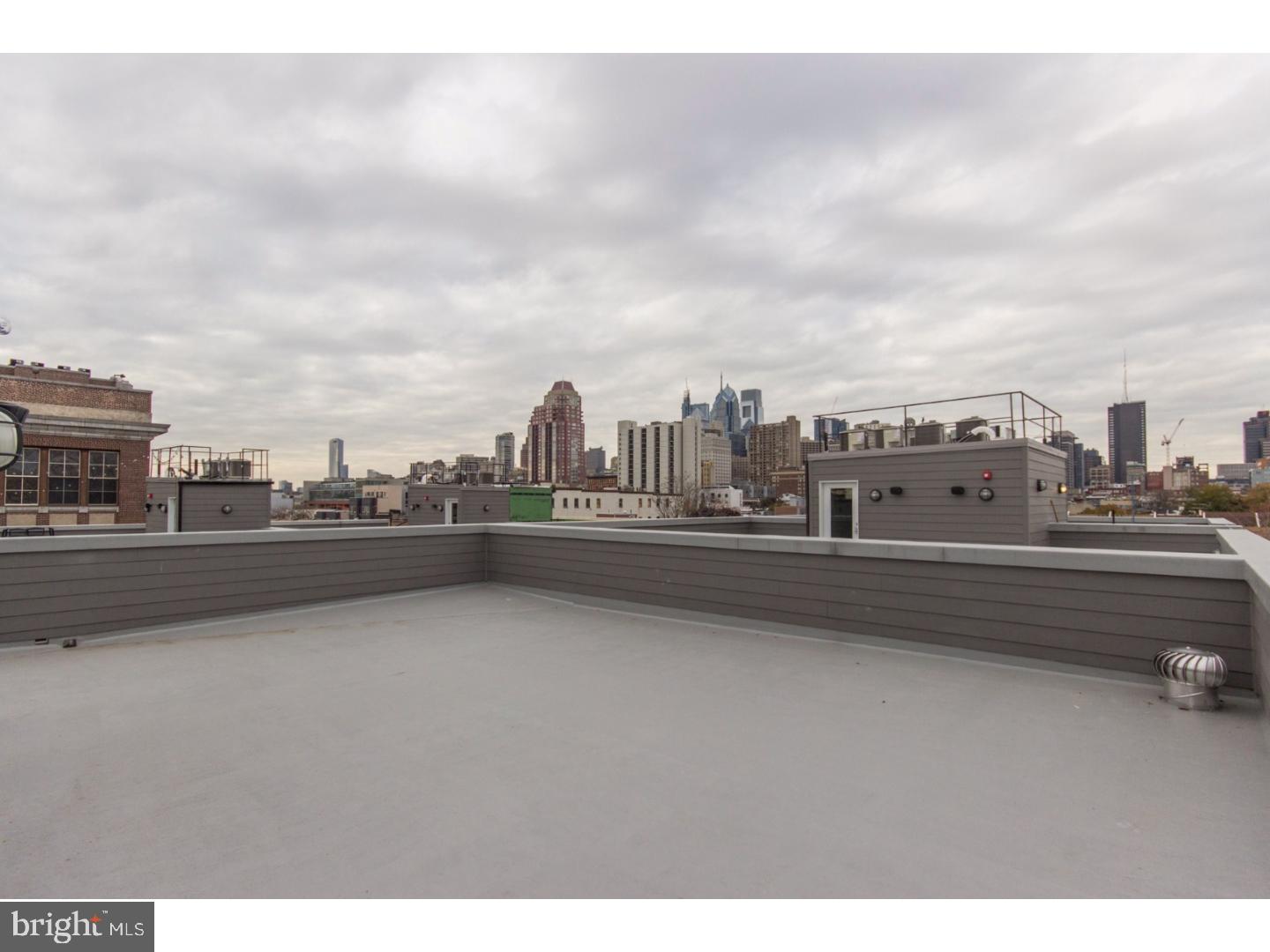 HAWTHORNE - Residential Lease