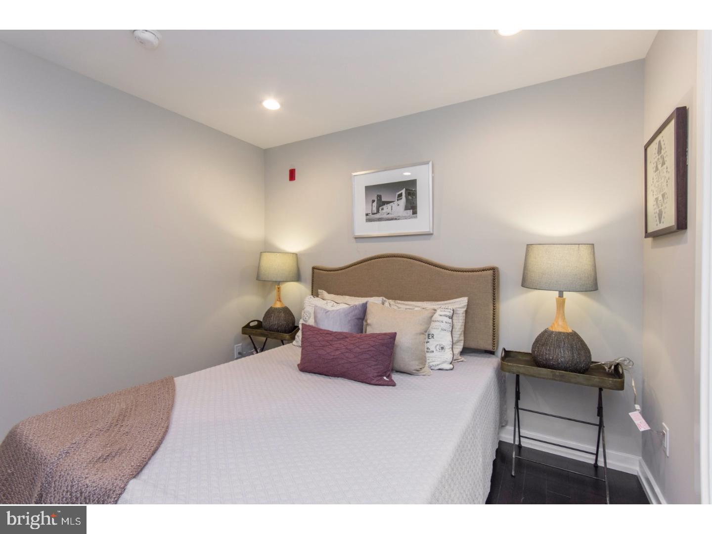 HAWTHORNE - Residential Lease