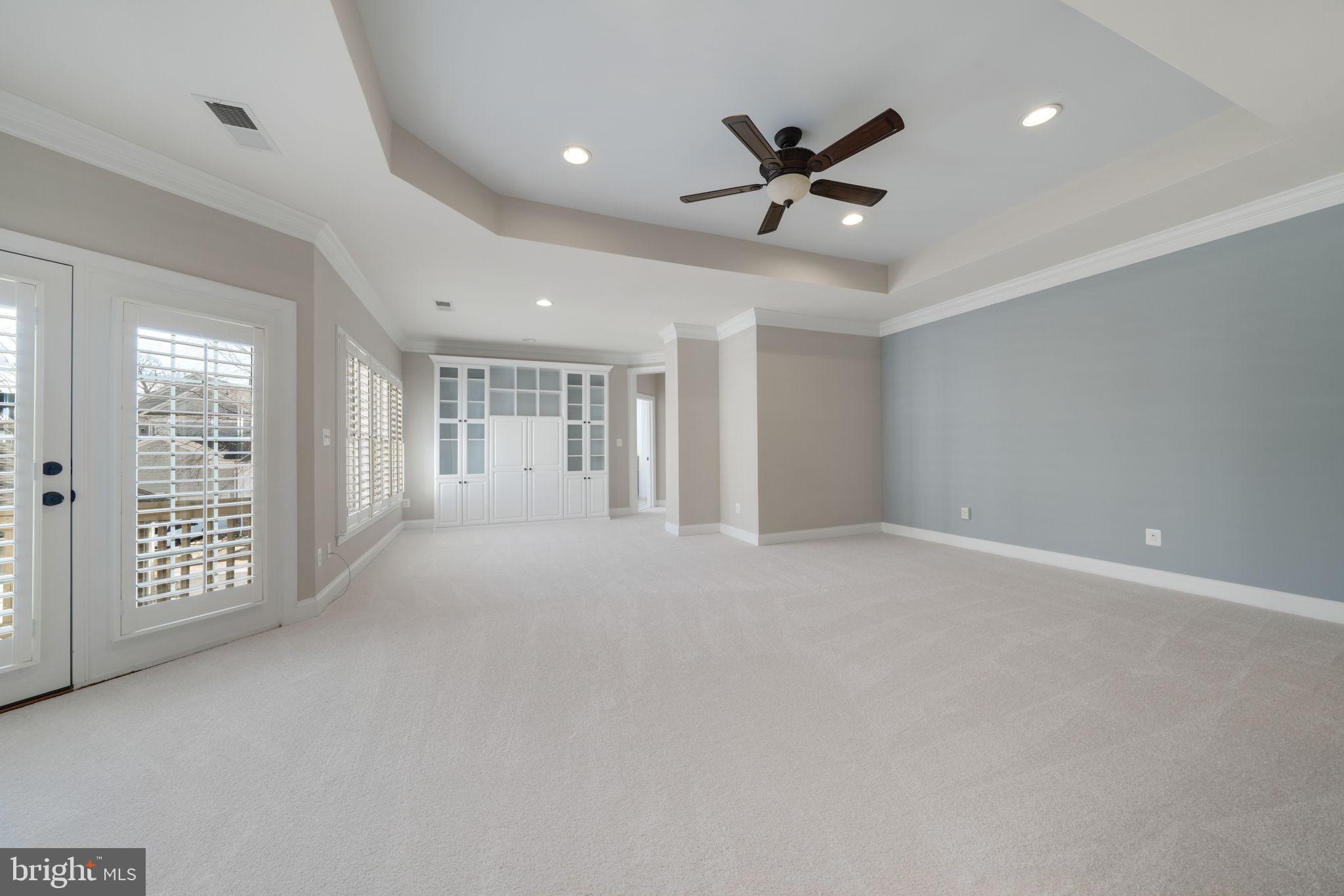 LANSDOWNE ON THE POTOMAC - Residential