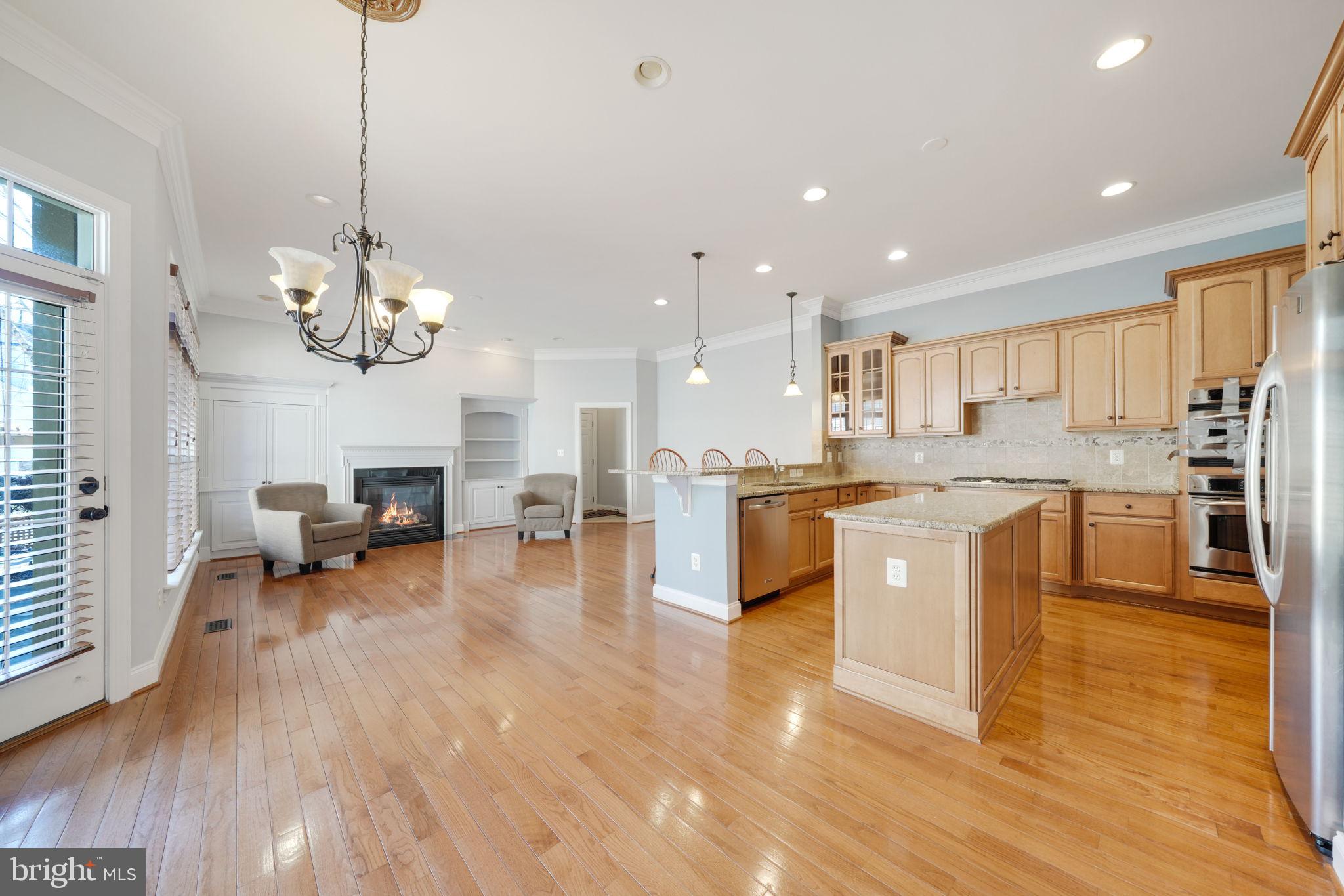 LANSDOWNE ON THE POTOMAC - Residential