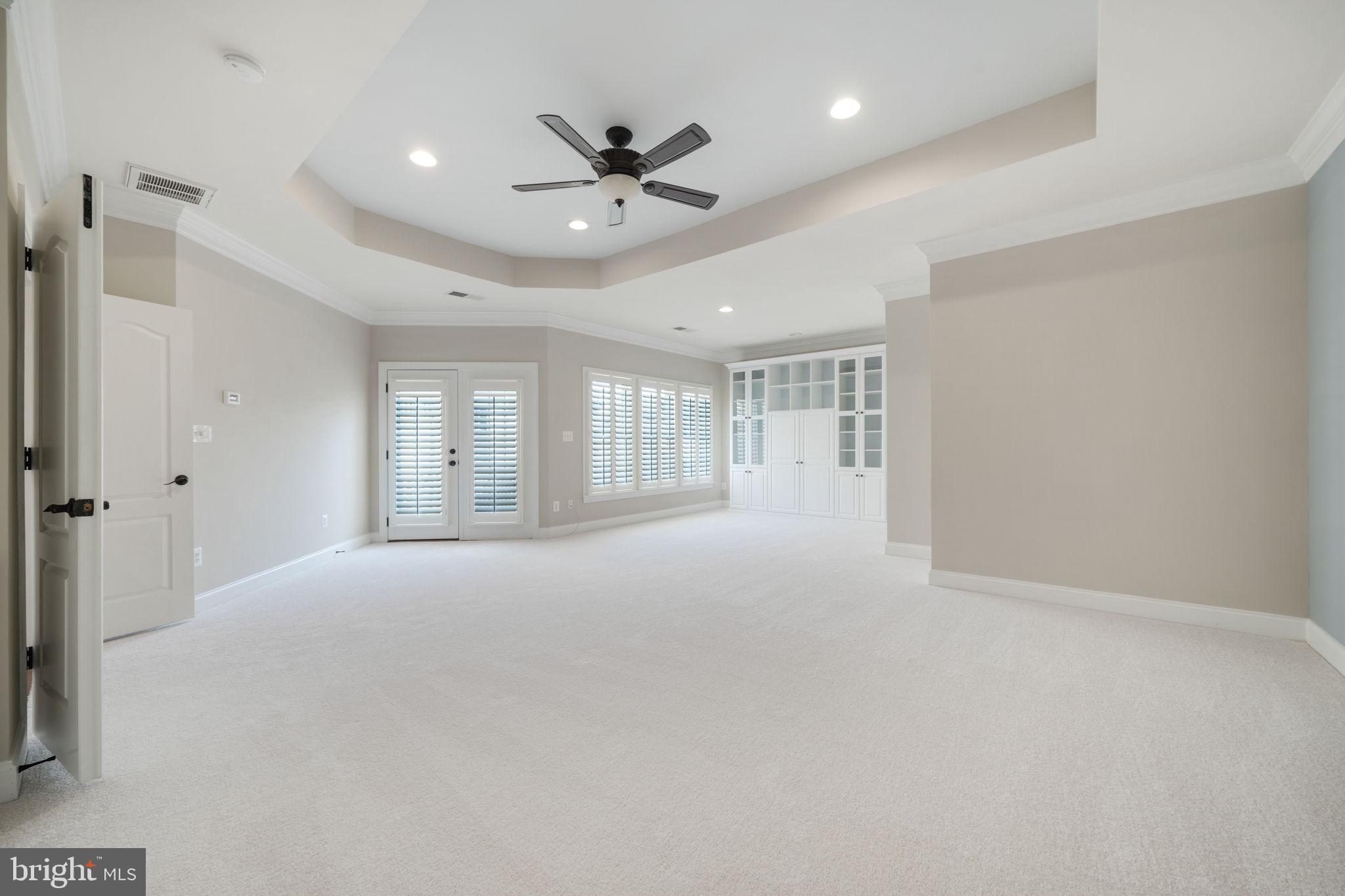 LANSDOWNE ON THE POTOMAC - Residential