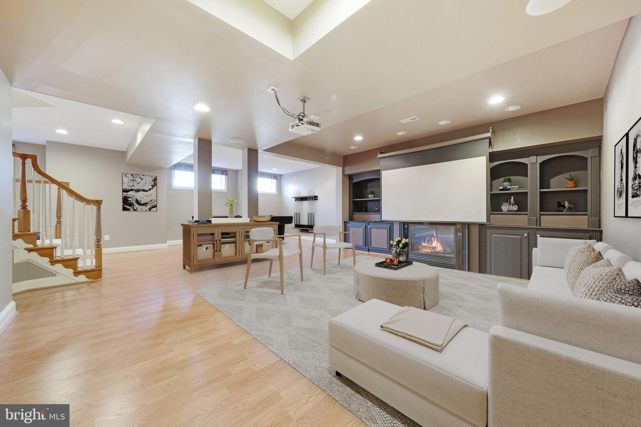 LANSDOWNE ON THE POTOMAC - Residential