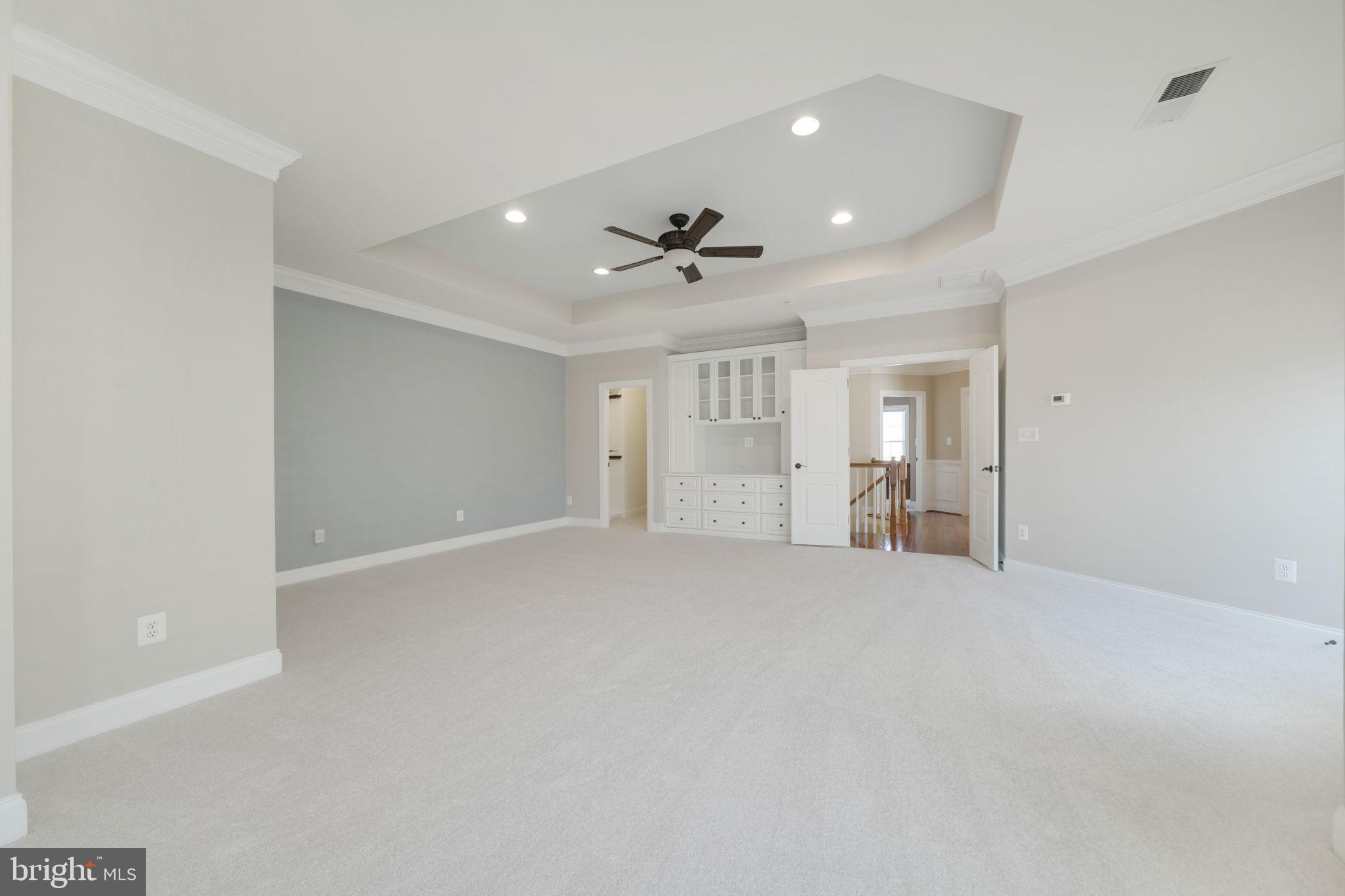 LANSDOWNE ON THE POTOMAC - Residential