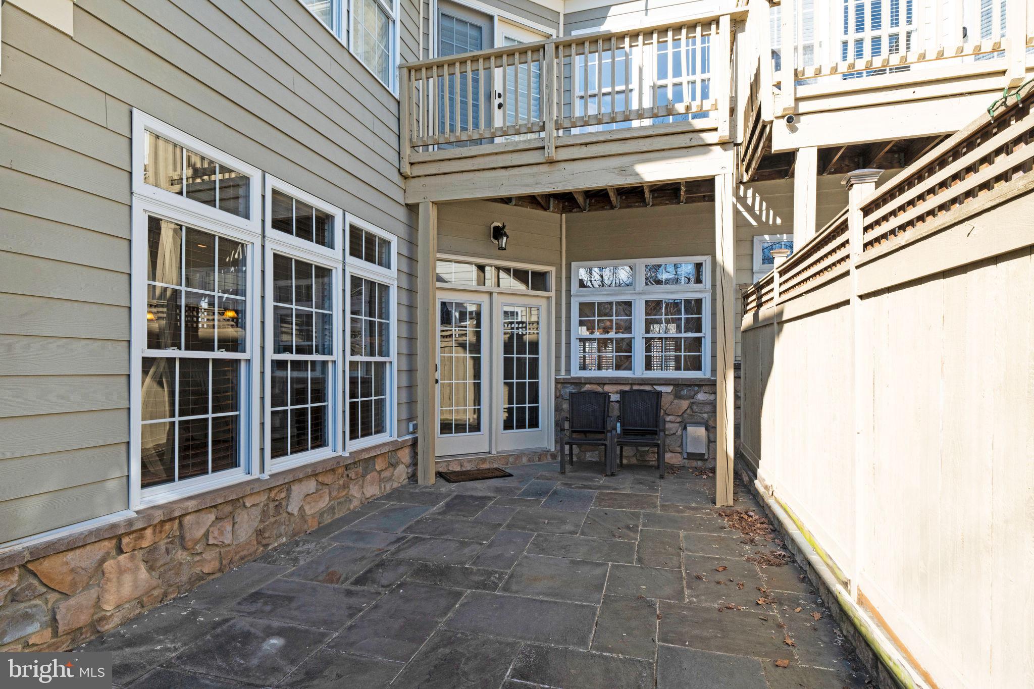 LANSDOWNE ON THE POTOMAC - Residential