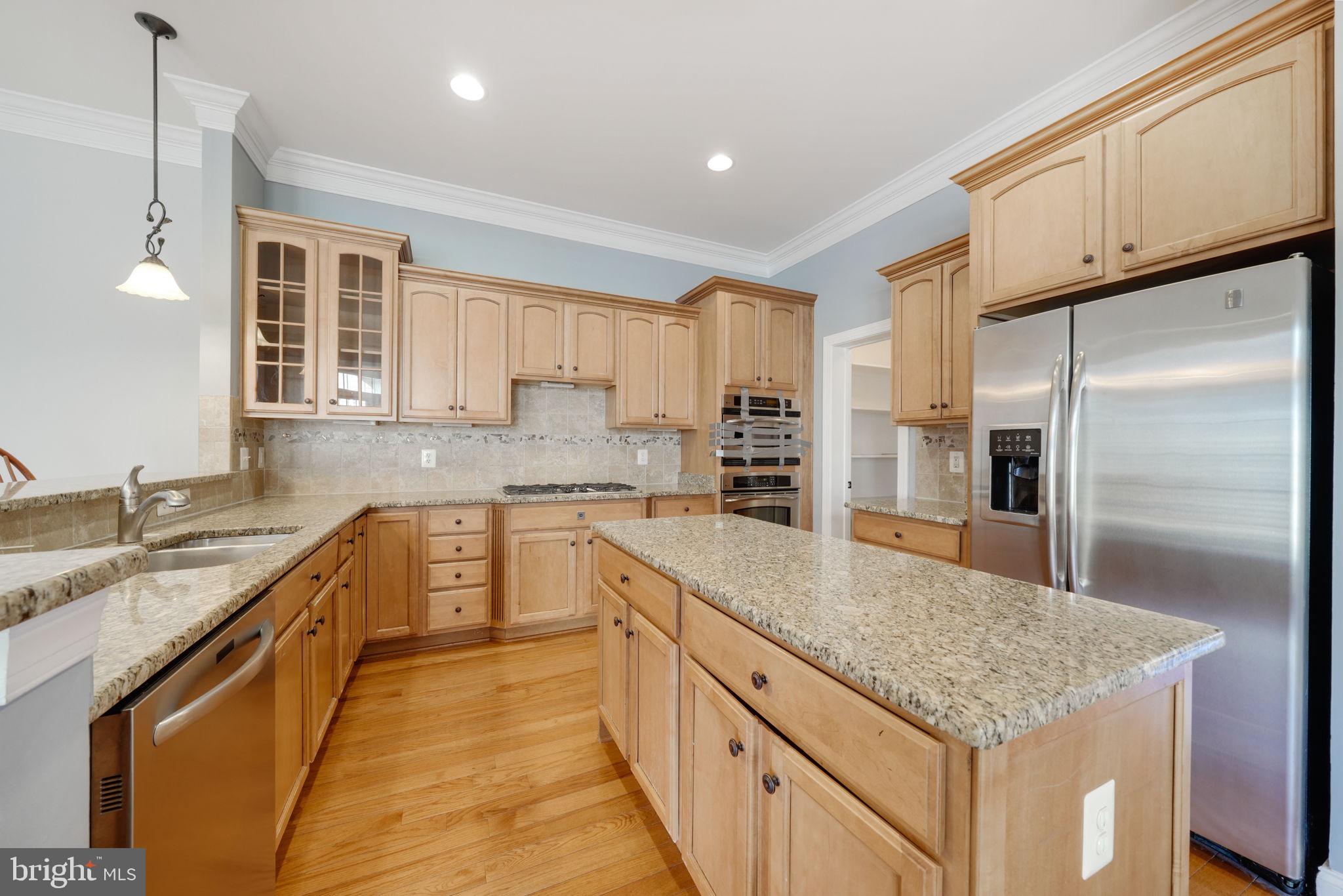 LANSDOWNE ON THE POTOMAC - Residential