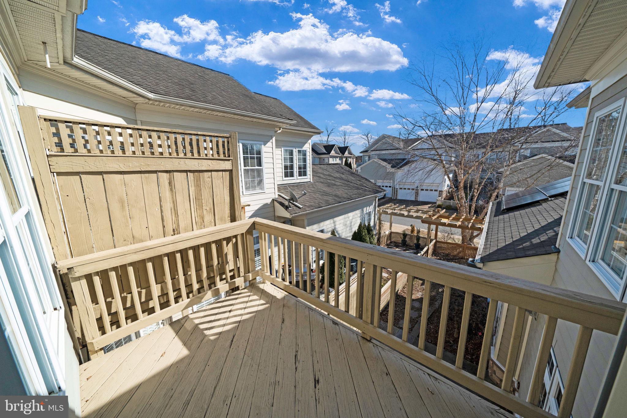 LANSDOWNE ON THE POTOMAC - Residential