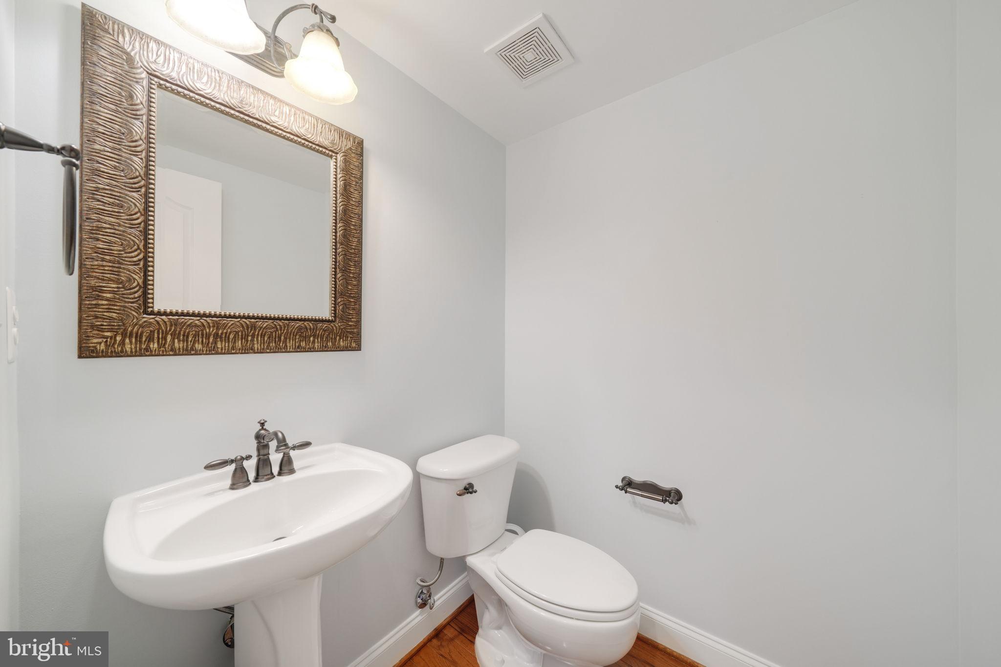 LANSDOWNE ON THE POTOMAC - Residential