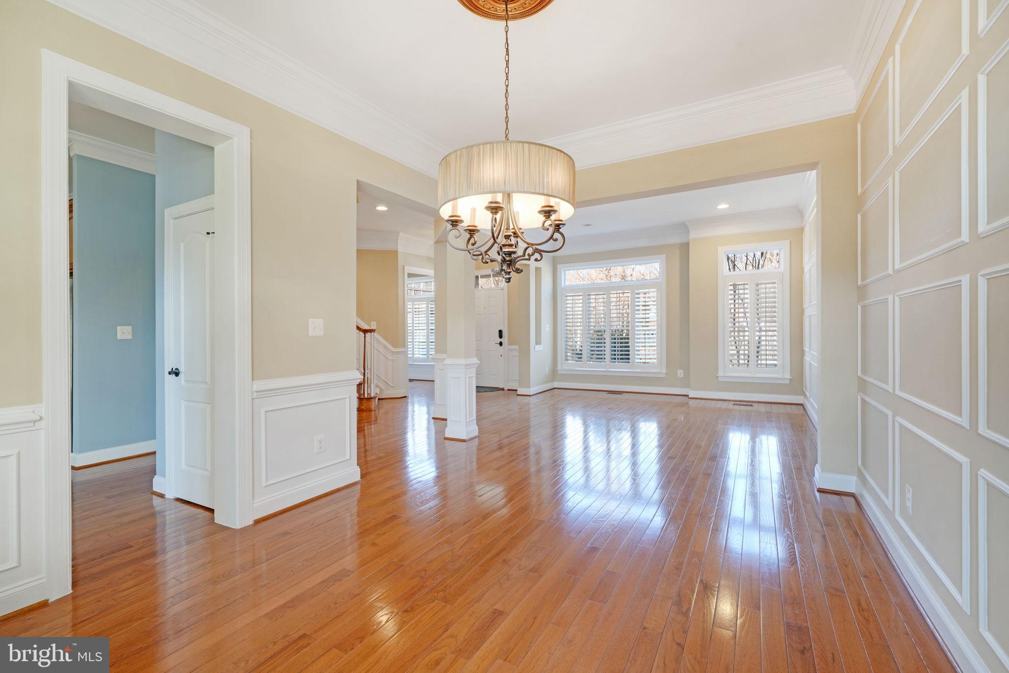 LANSDOWNE ON THE POTOMAC - Residential