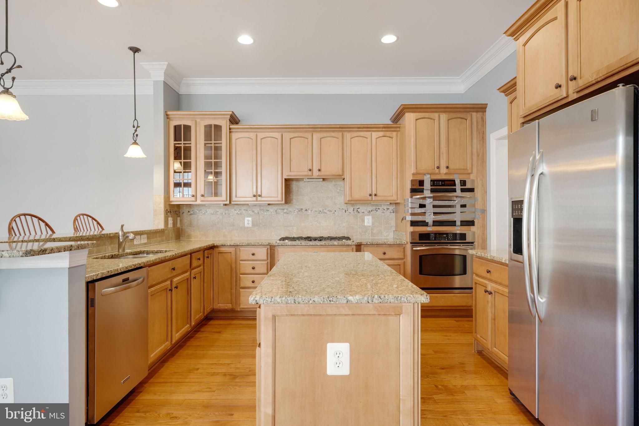 LANSDOWNE ON THE POTOMAC - Residential