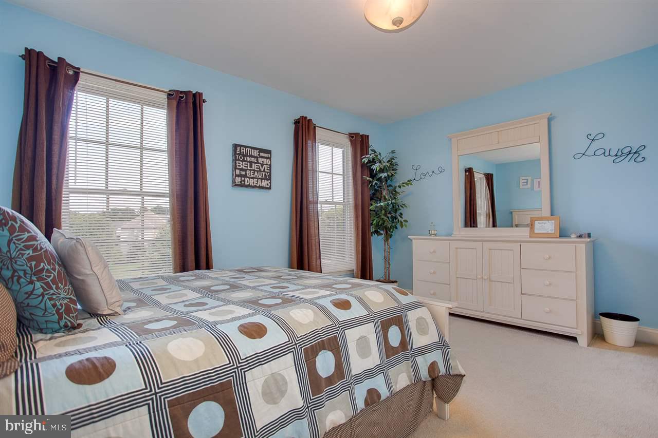 SIGNAL HILL - Residential