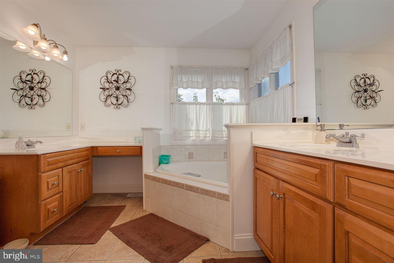 SIGNAL HILL - Residential