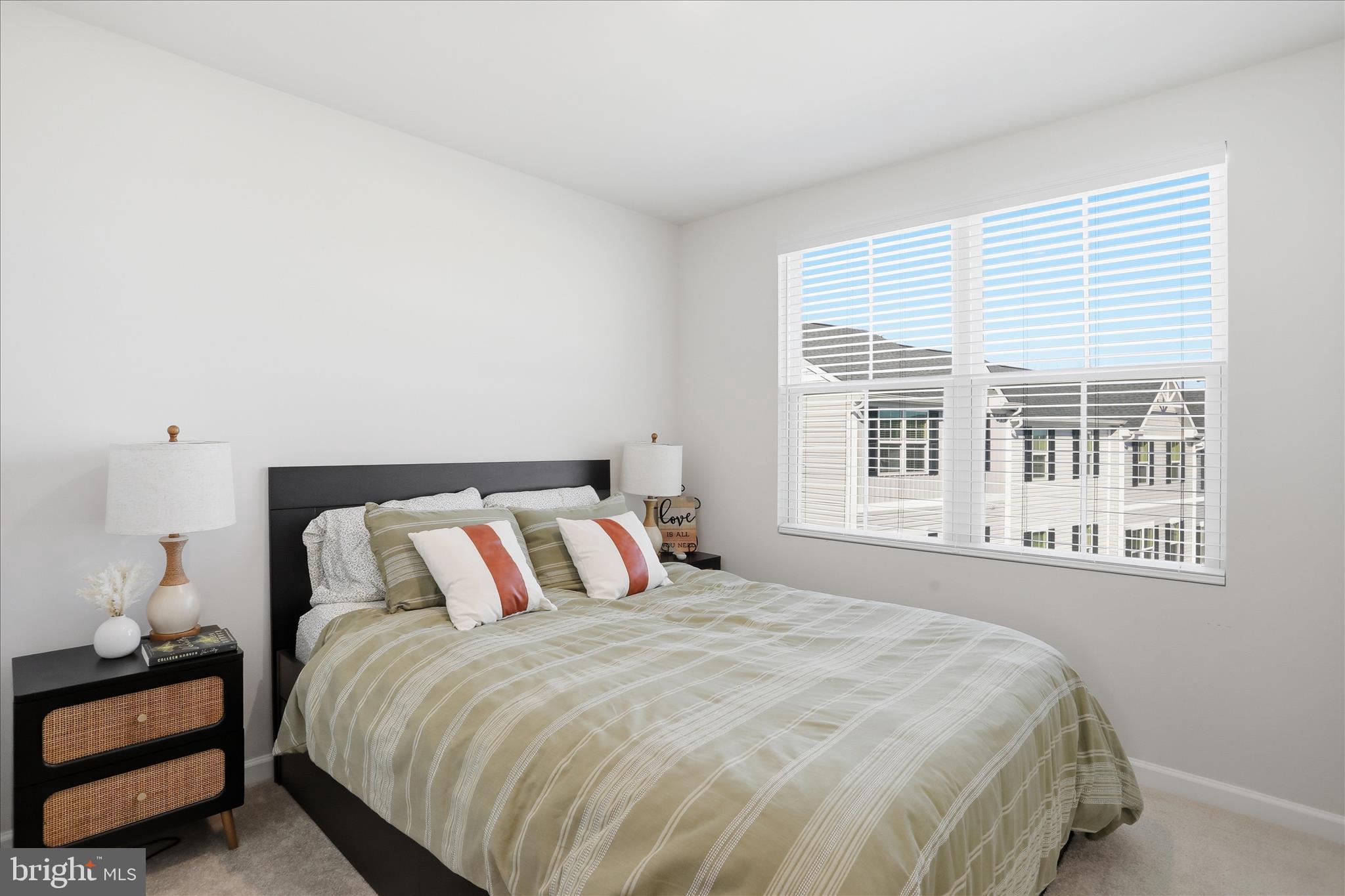 ENFIELD KNOLLS - Residential