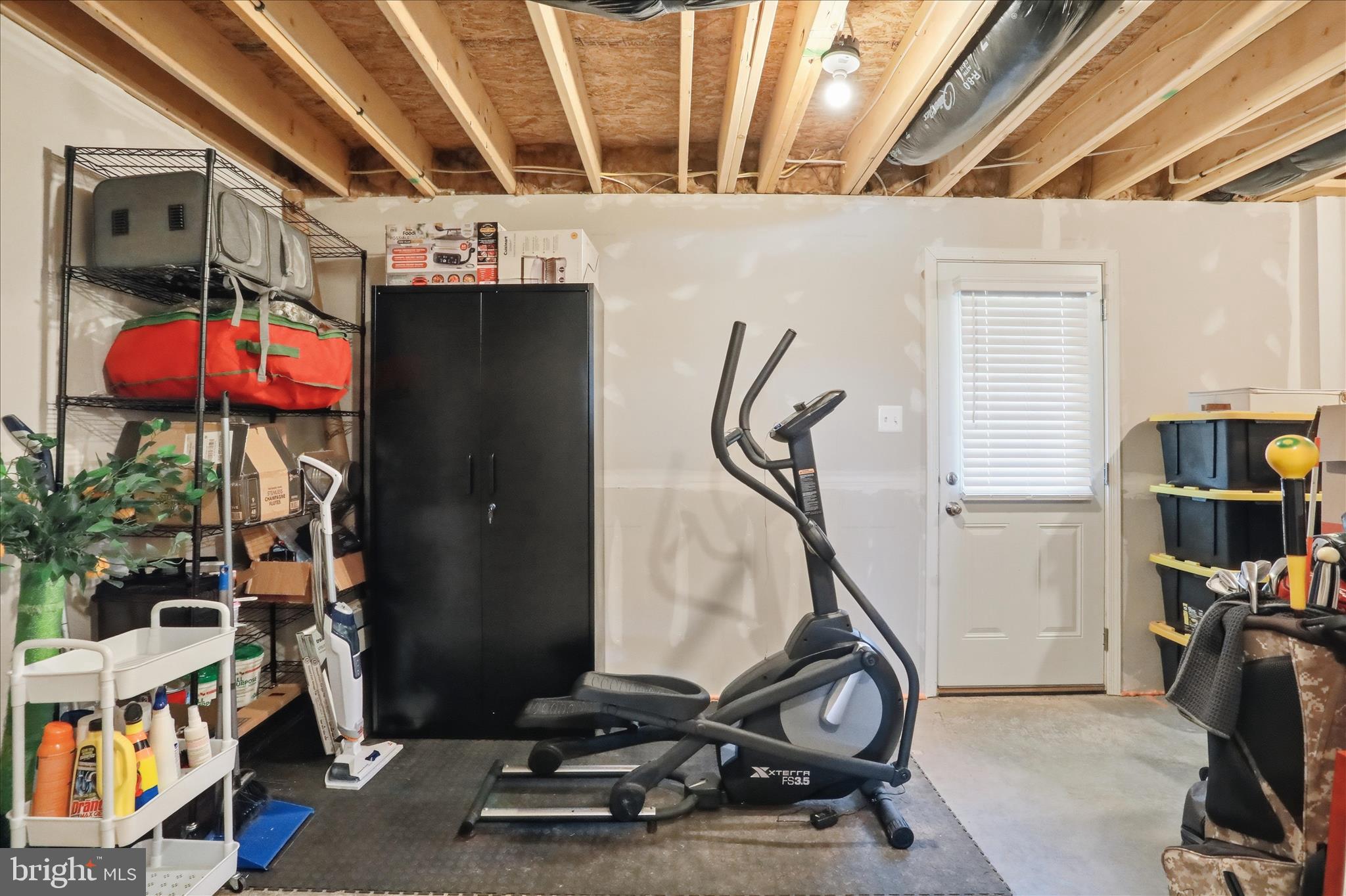 ENFIELD KNOLLS - Residential