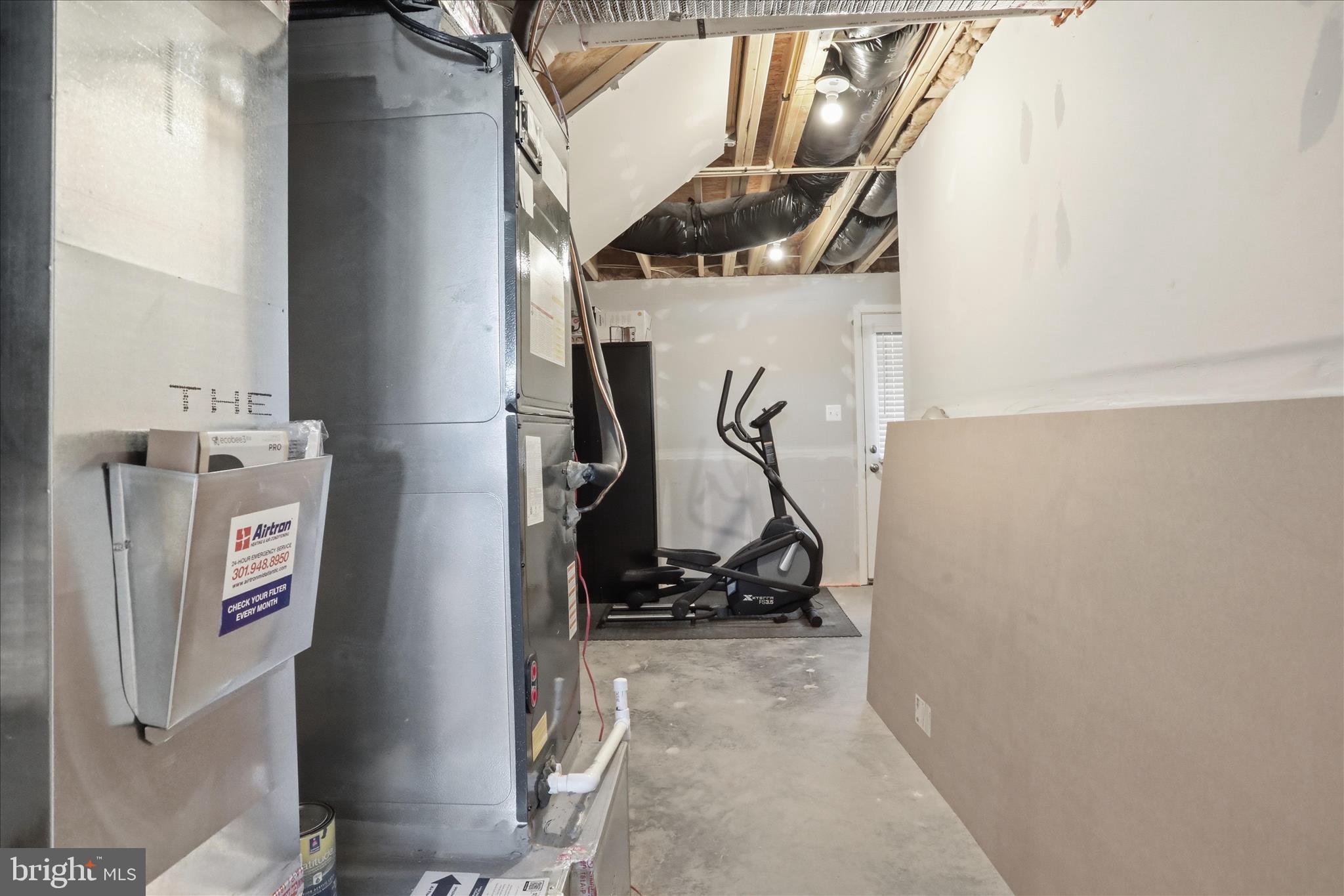 ENFIELD KNOLLS - Residential