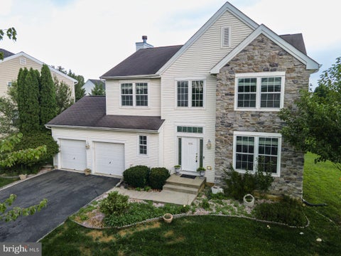 Homes For Sale - 1035 Jervin Drive<br/> ALLENTOWN, PA 18104