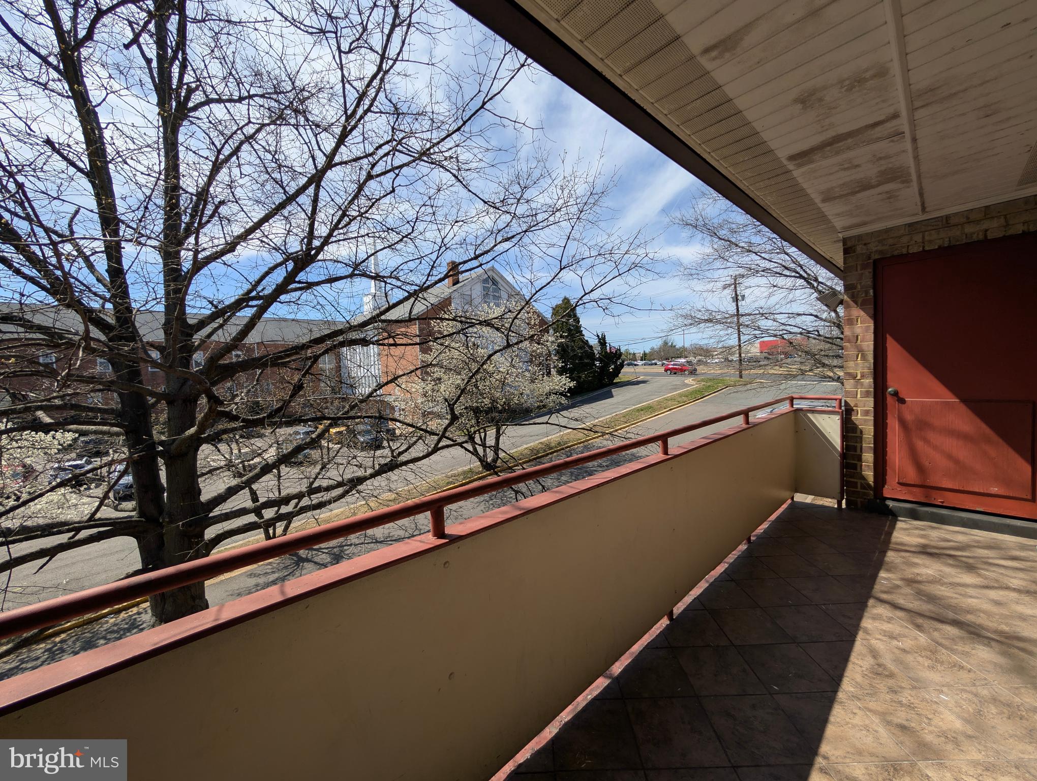 HUNTINGTON WALK - Residential Lease