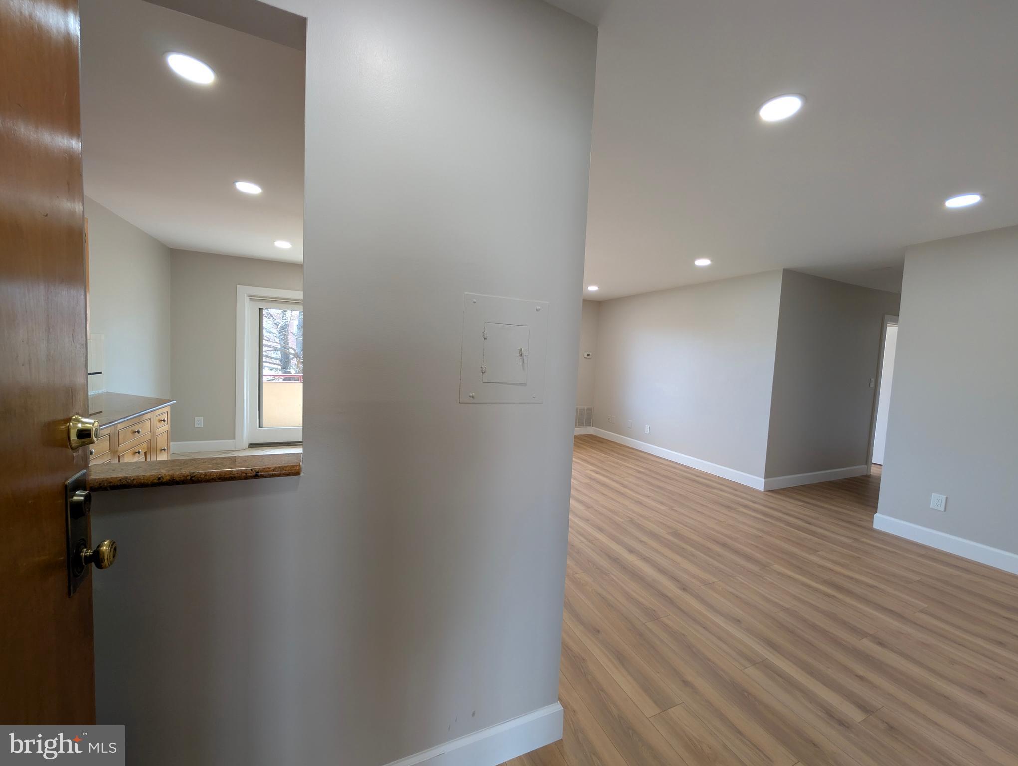 HUNTINGTON WALK - Residential Lease