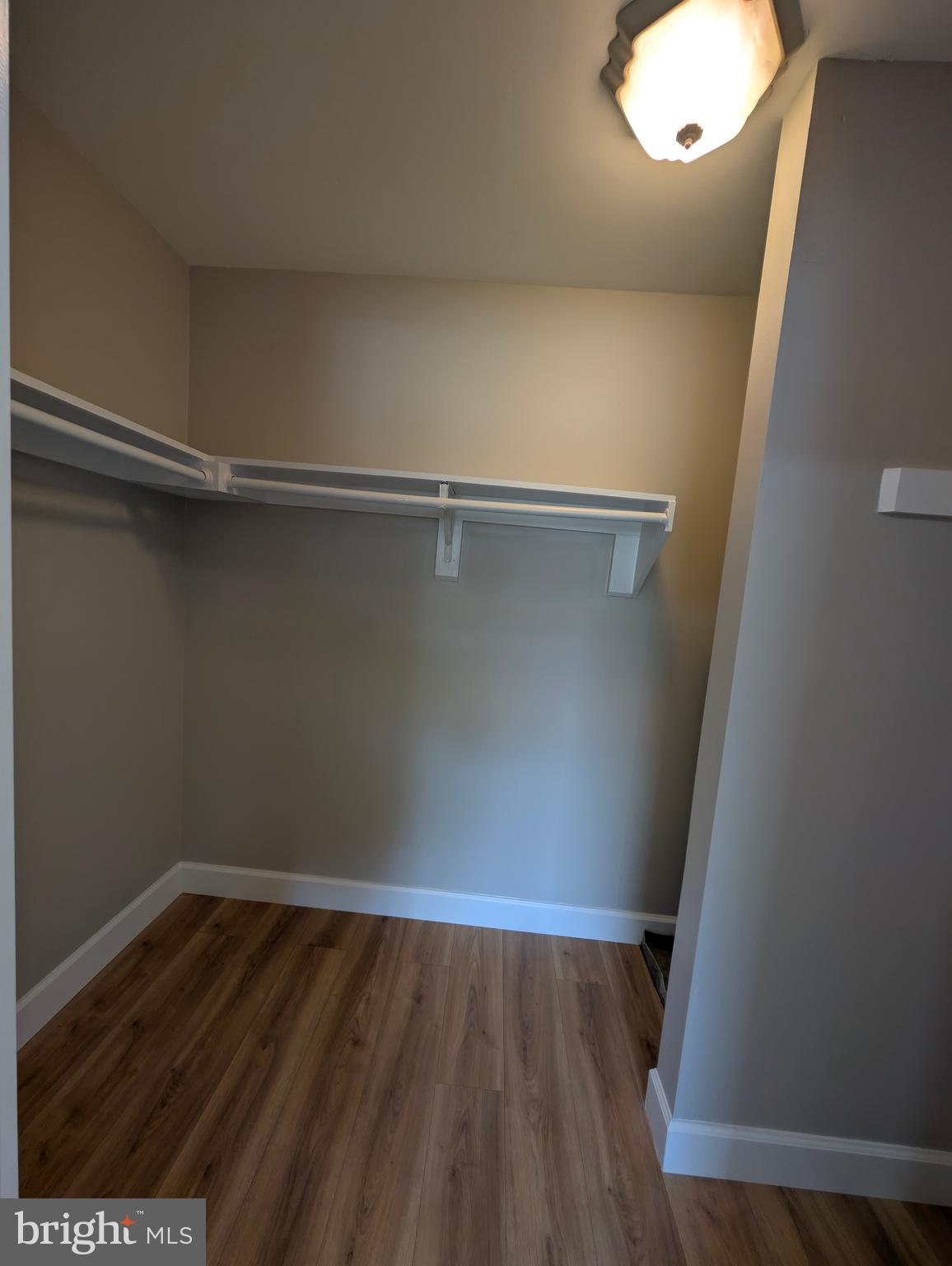 HUNTINGTON WALK - Residential Lease