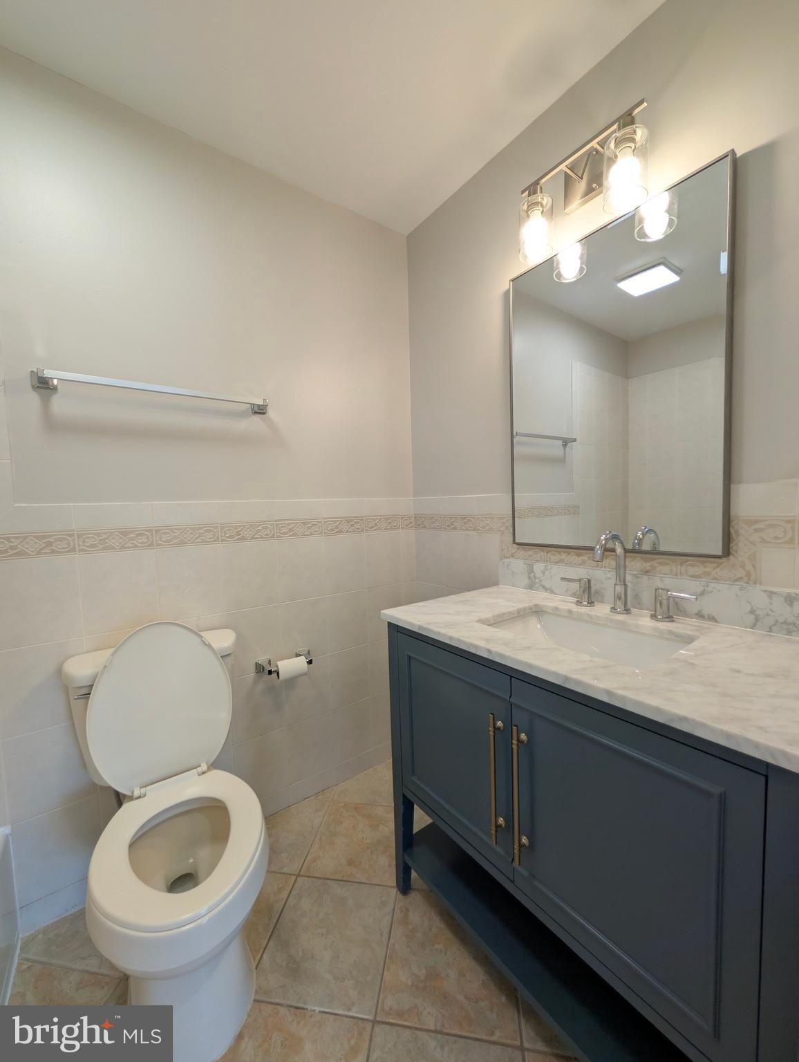 HUNTINGTON WALK - Residential Lease