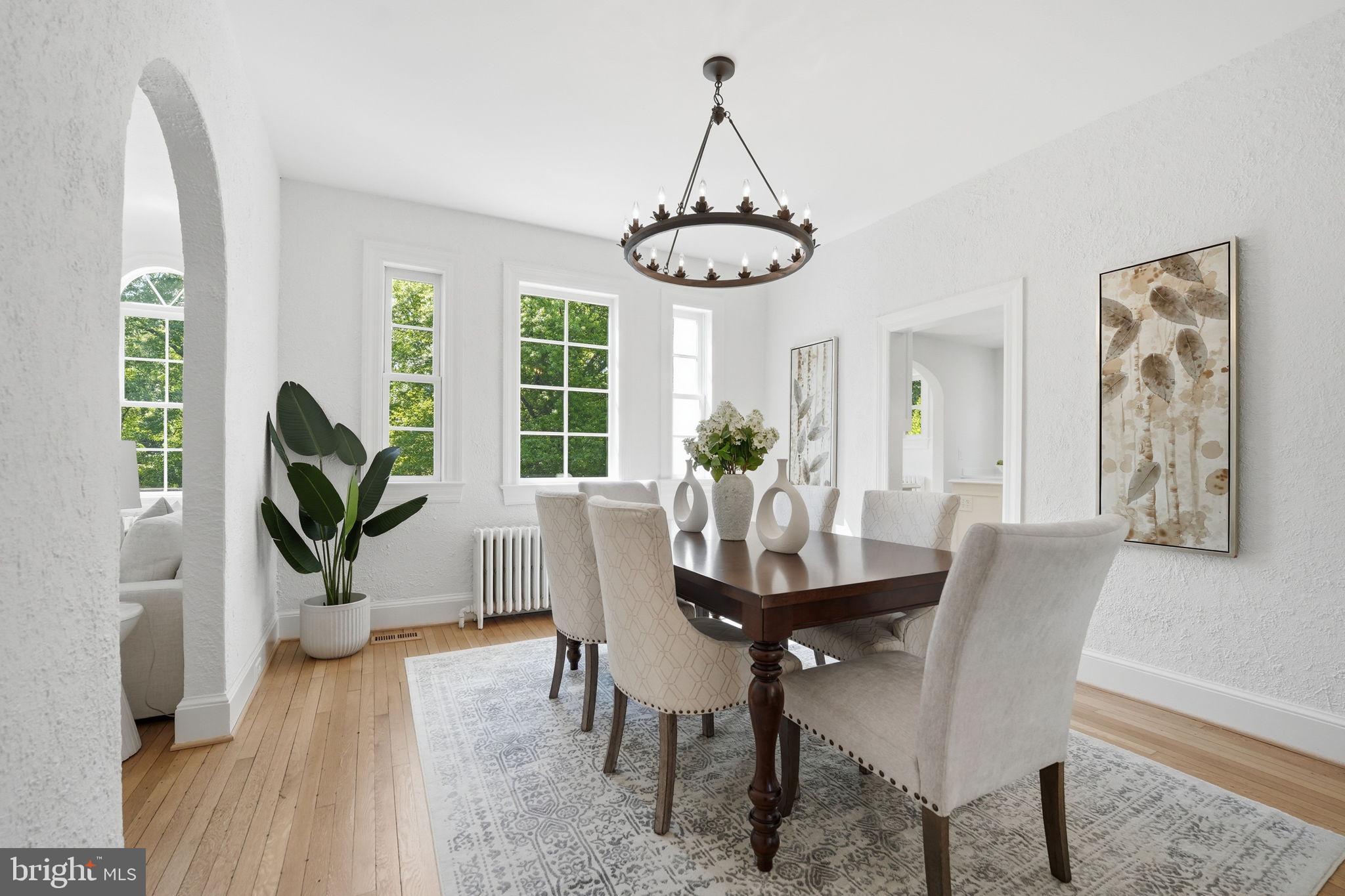 LYON VILLAGE - Residential