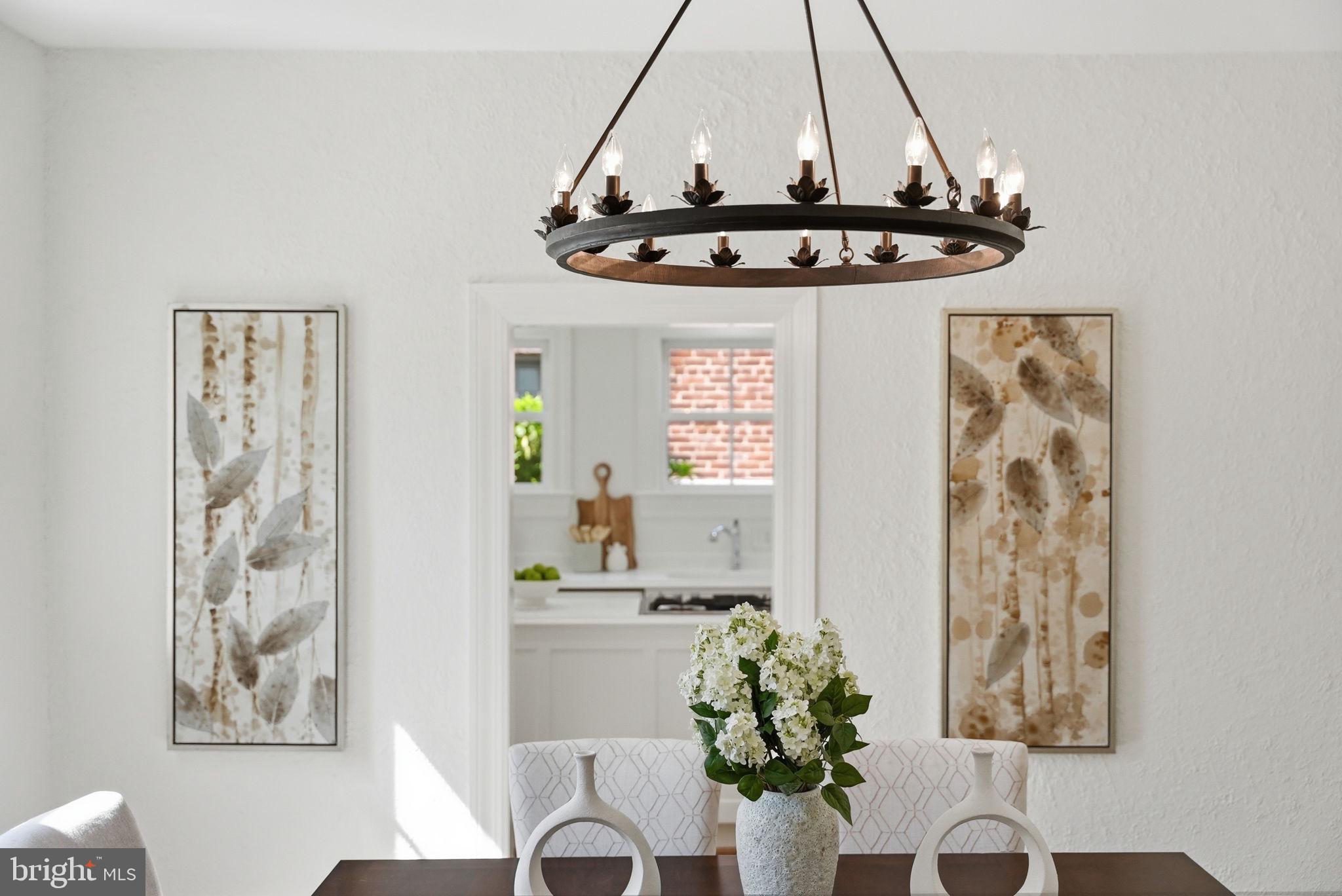 LYON VILLAGE - Residential