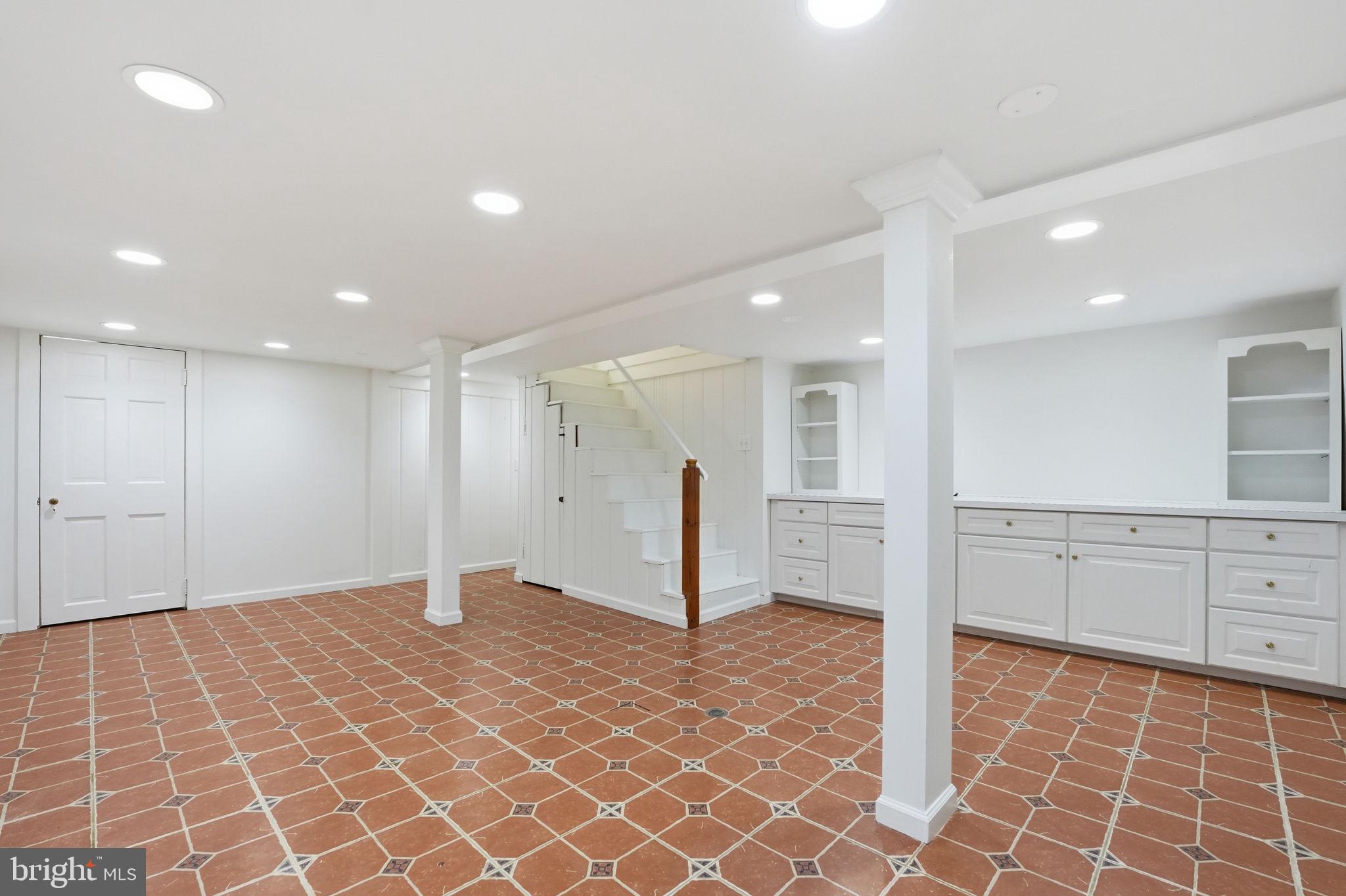 LYON VILLAGE - Residential