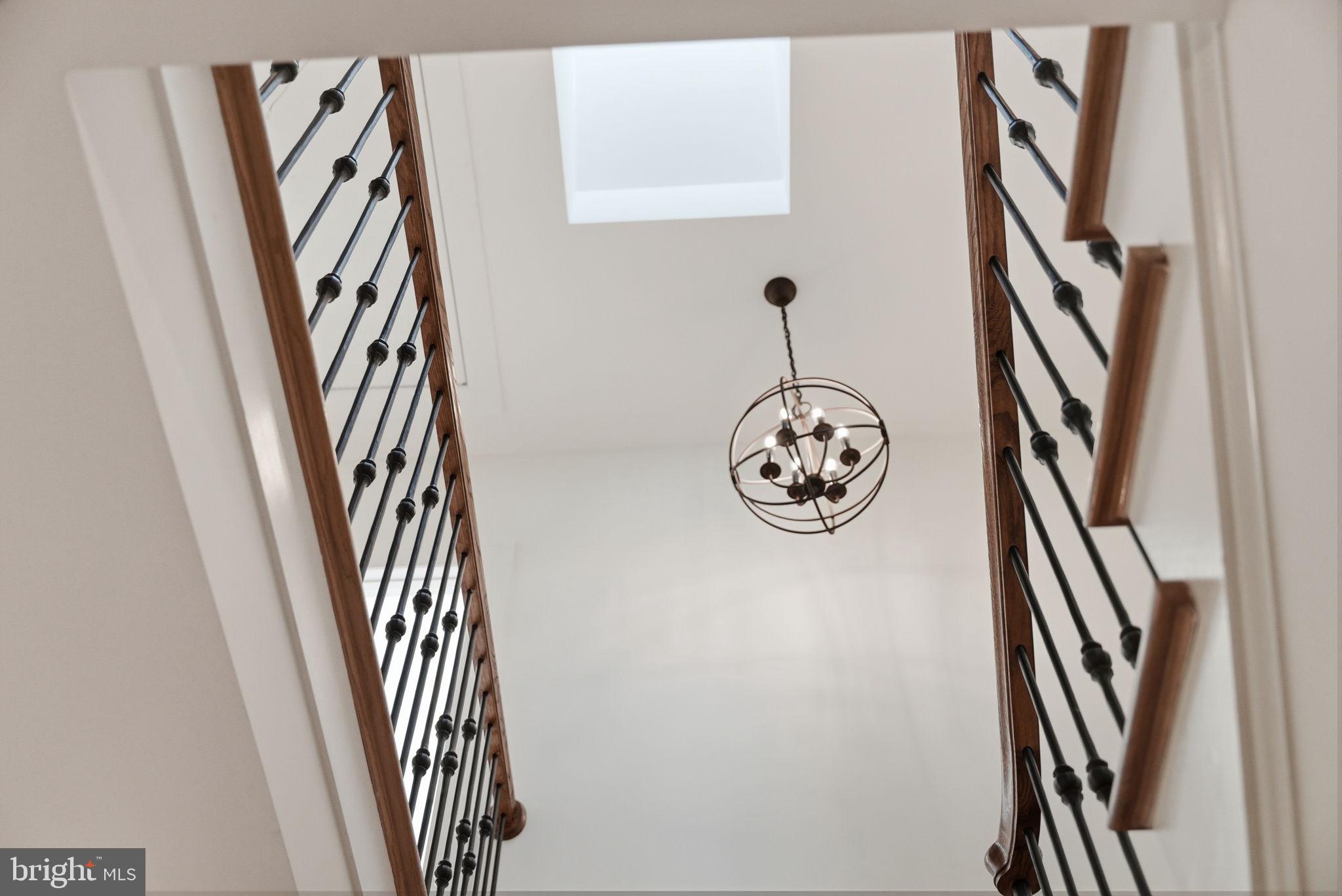 LYON VILLAGE - Residential