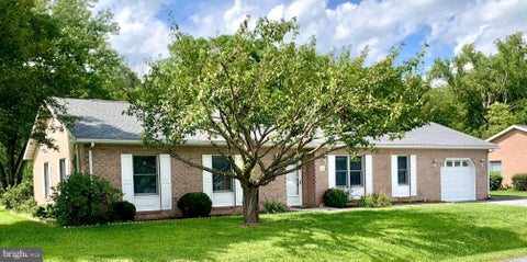 Homes For Sale - 15 Plantation Drive<br/> HAGERSTOWN, MD 21740