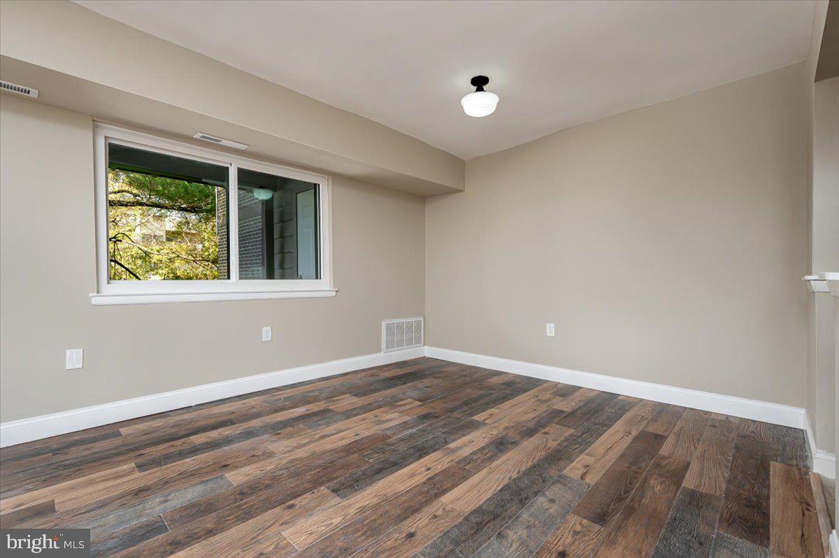 ROCKLAND RUN - Residential