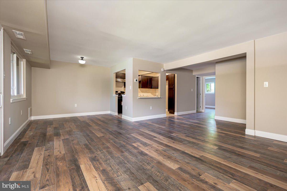 ROCKLAND RUN - Residential