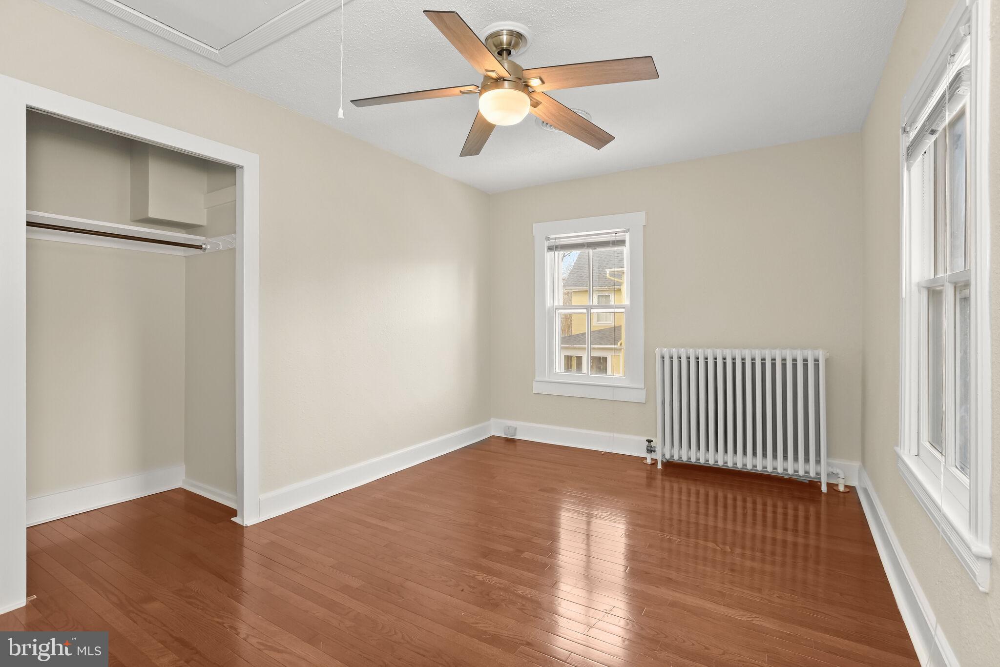 LAUREL - Residential