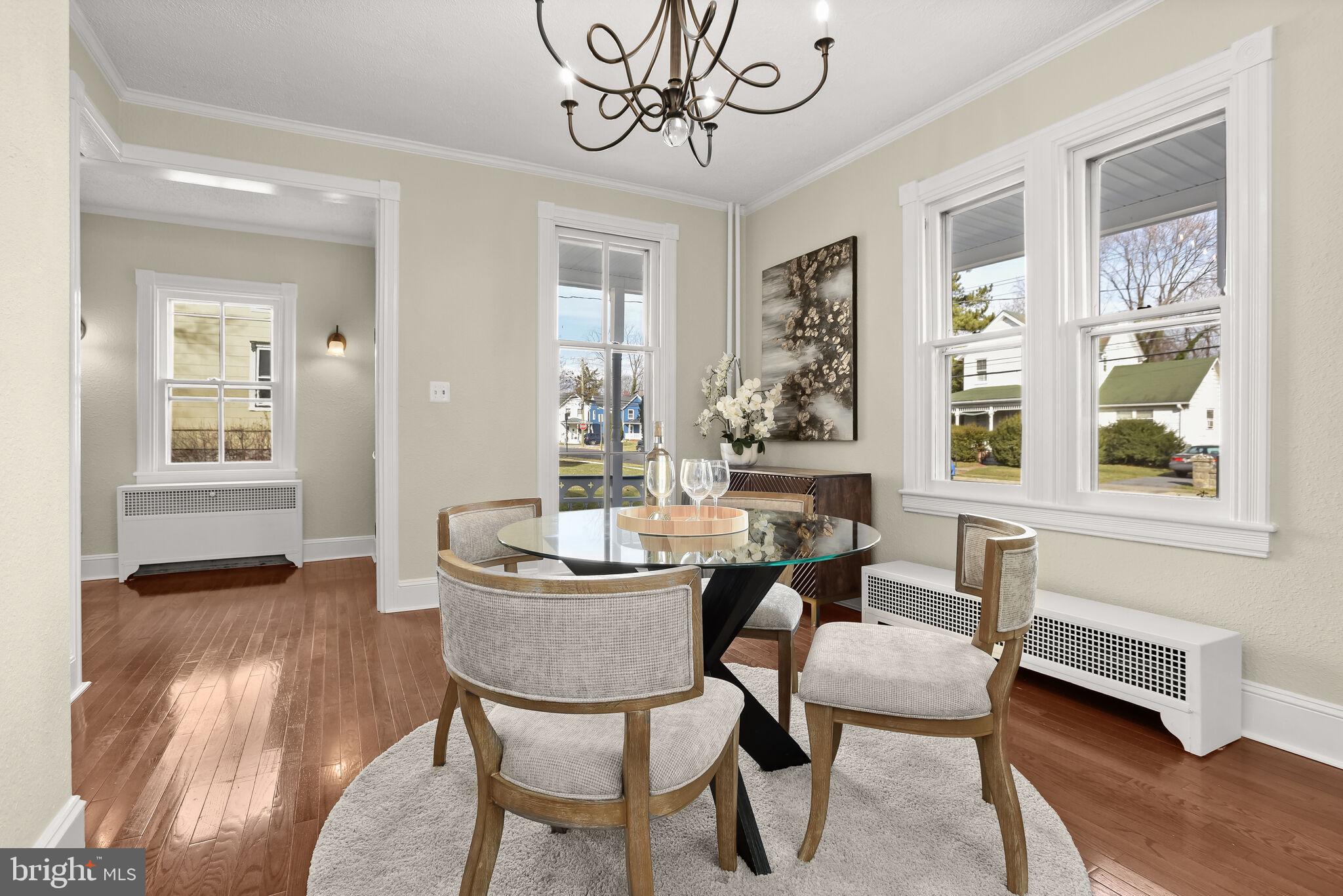 LAUREL - Residential