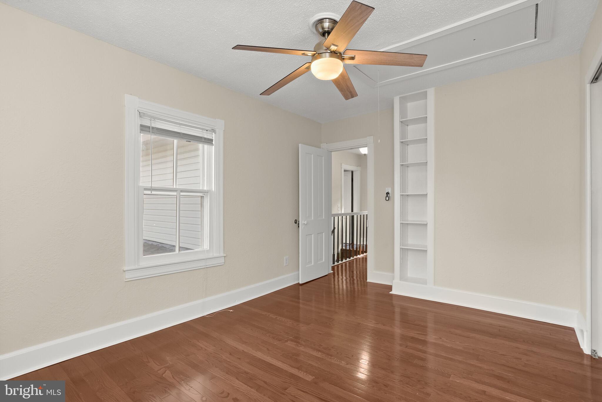 LAUREL - Residential