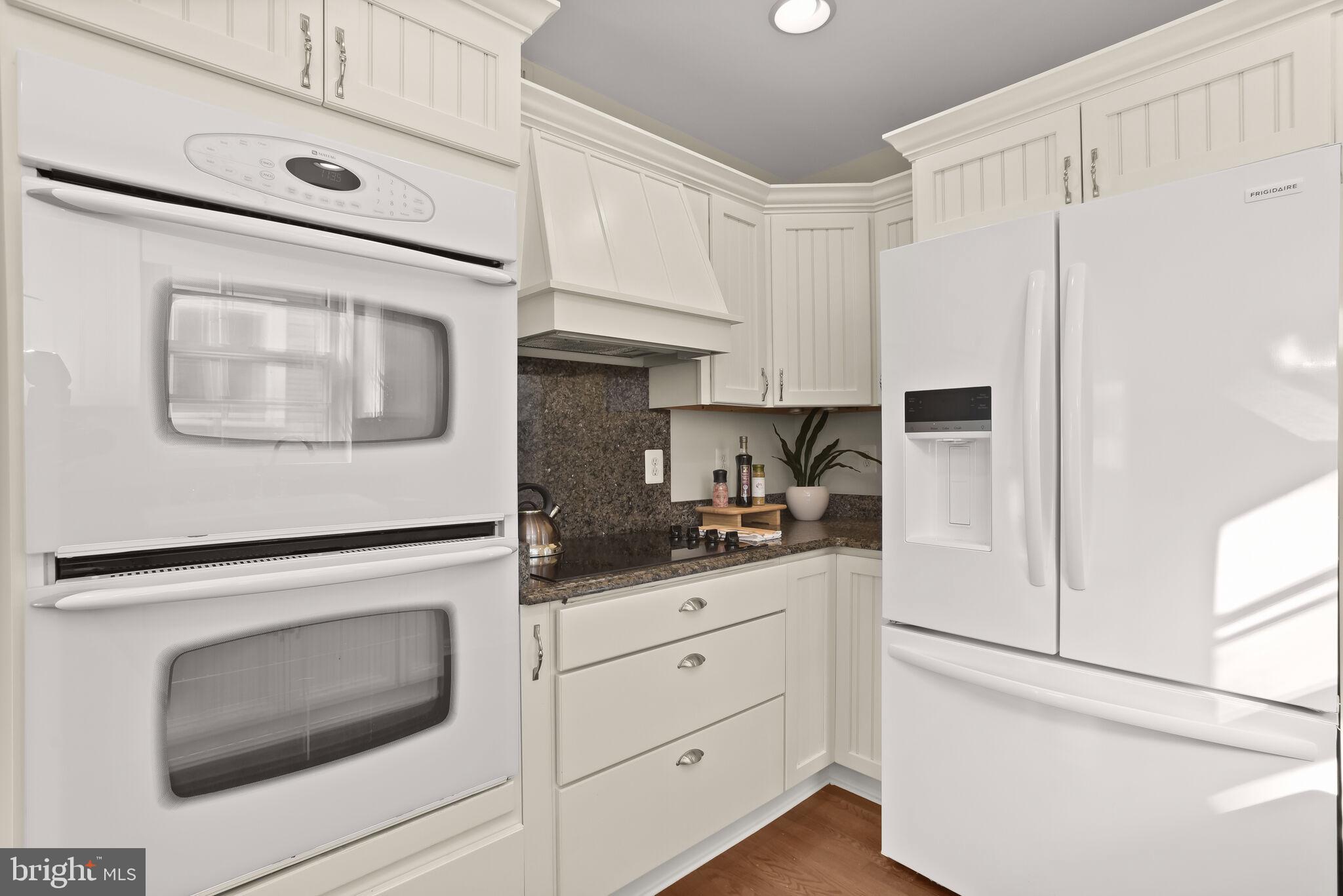 LAUREL - Residential