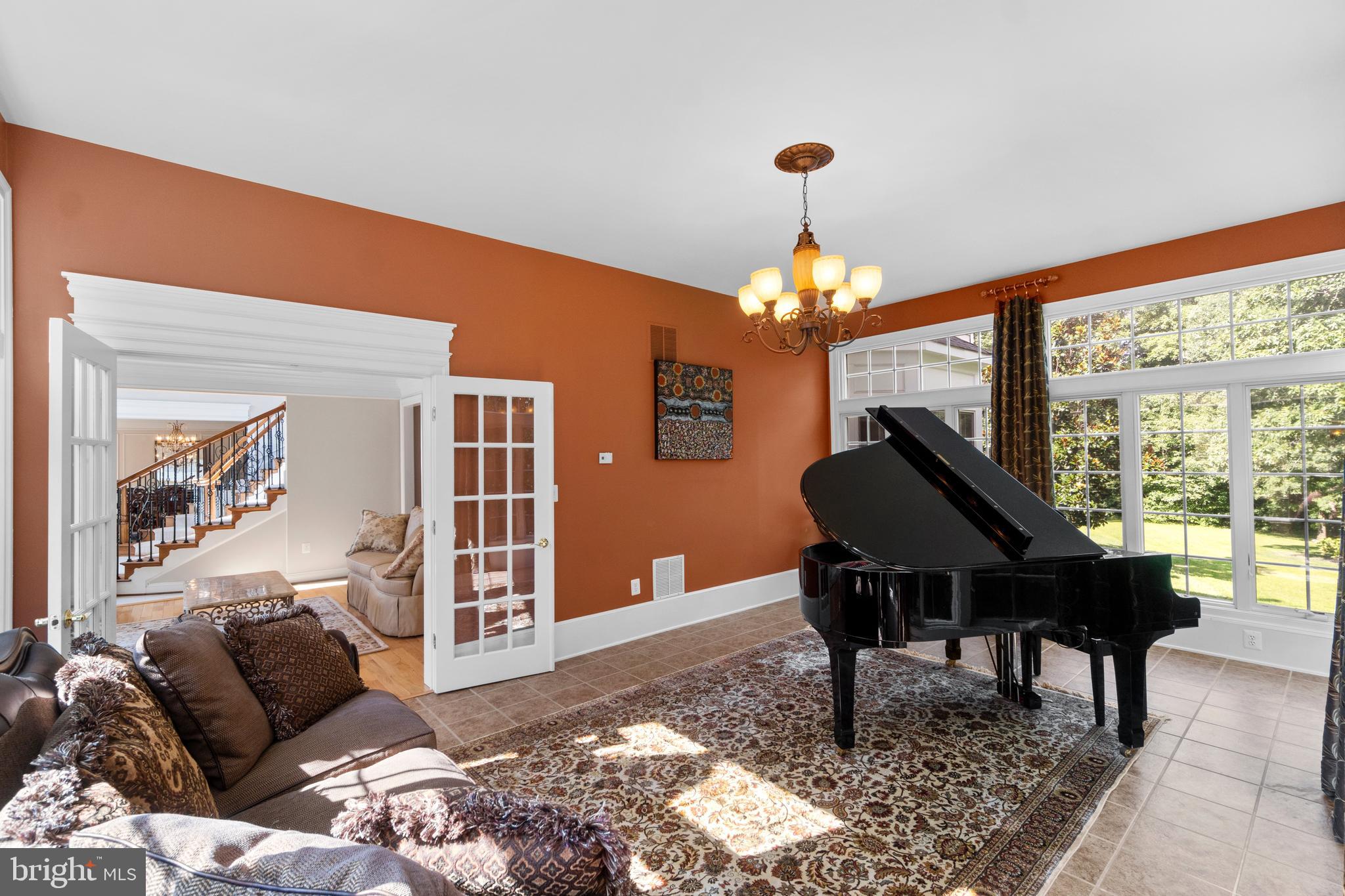 CEDAR CREST - Residential