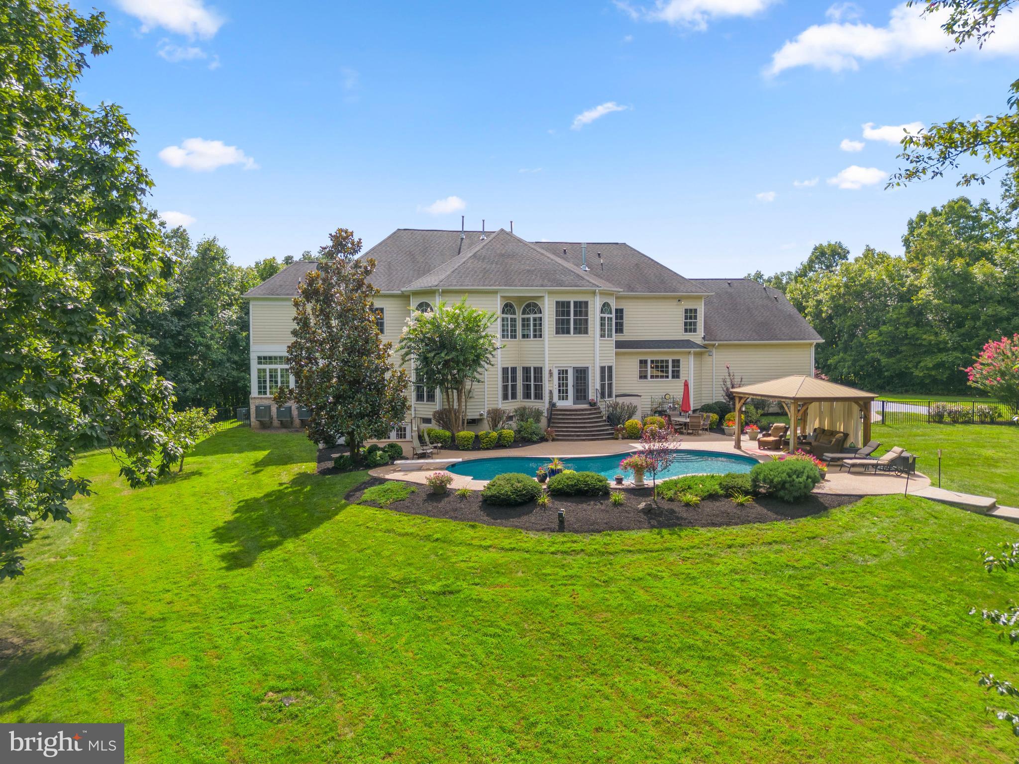 CEDAR CREST - Residential