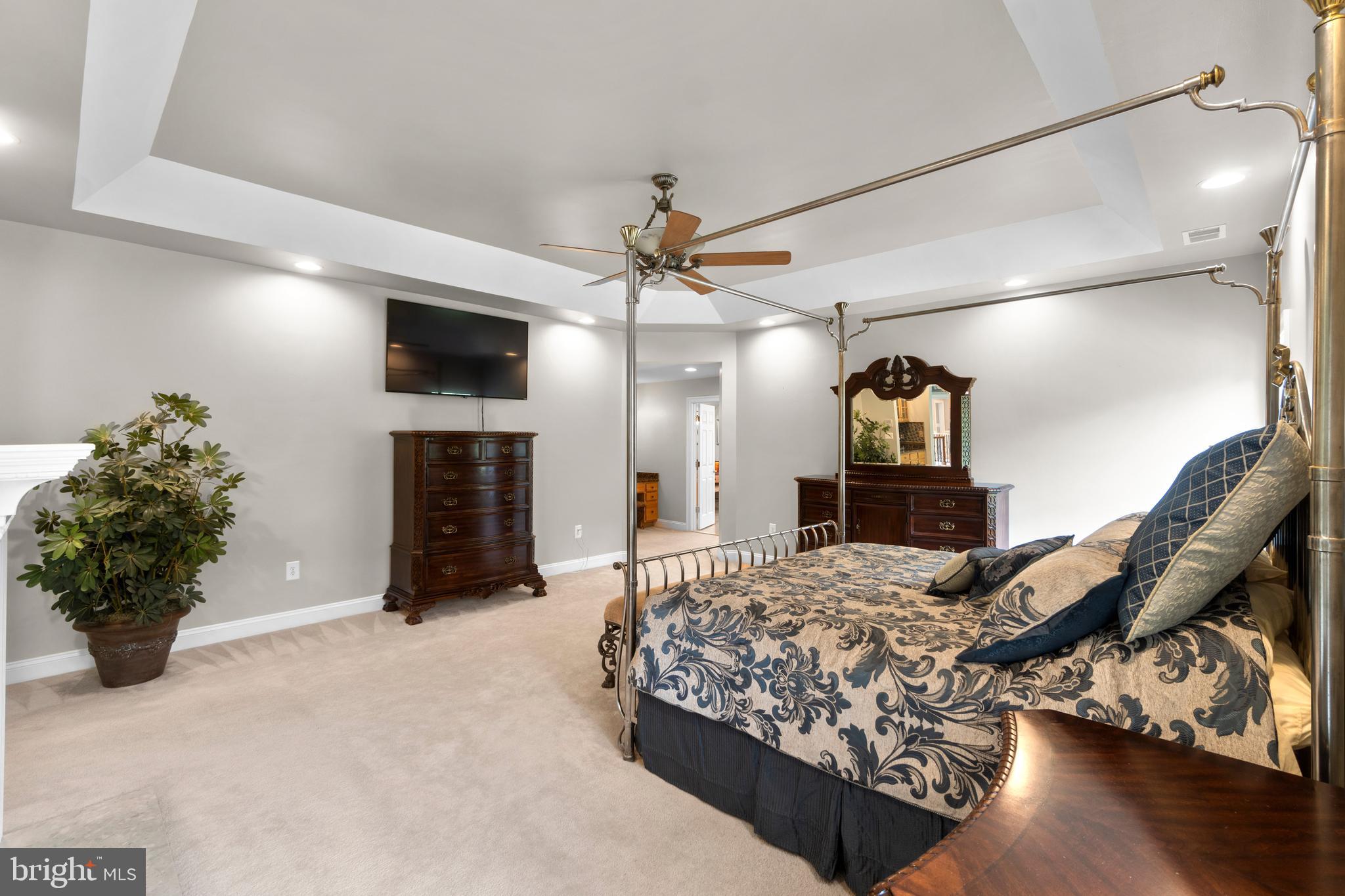 CEDAR CREST - Residential