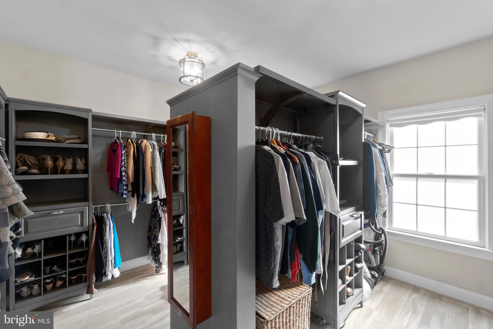 CEDAR CREST - Residential