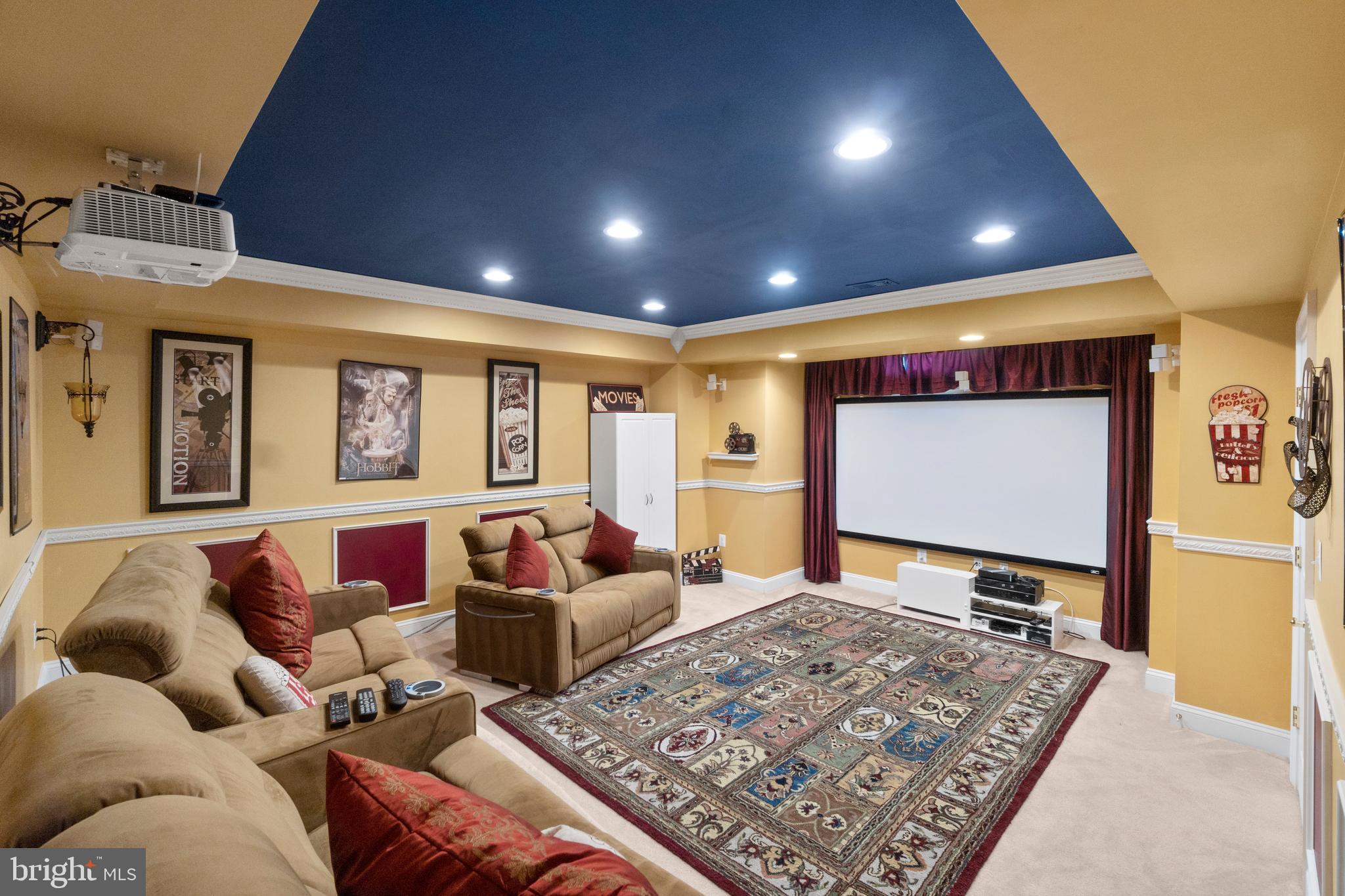 CEDAR CREST - Residential