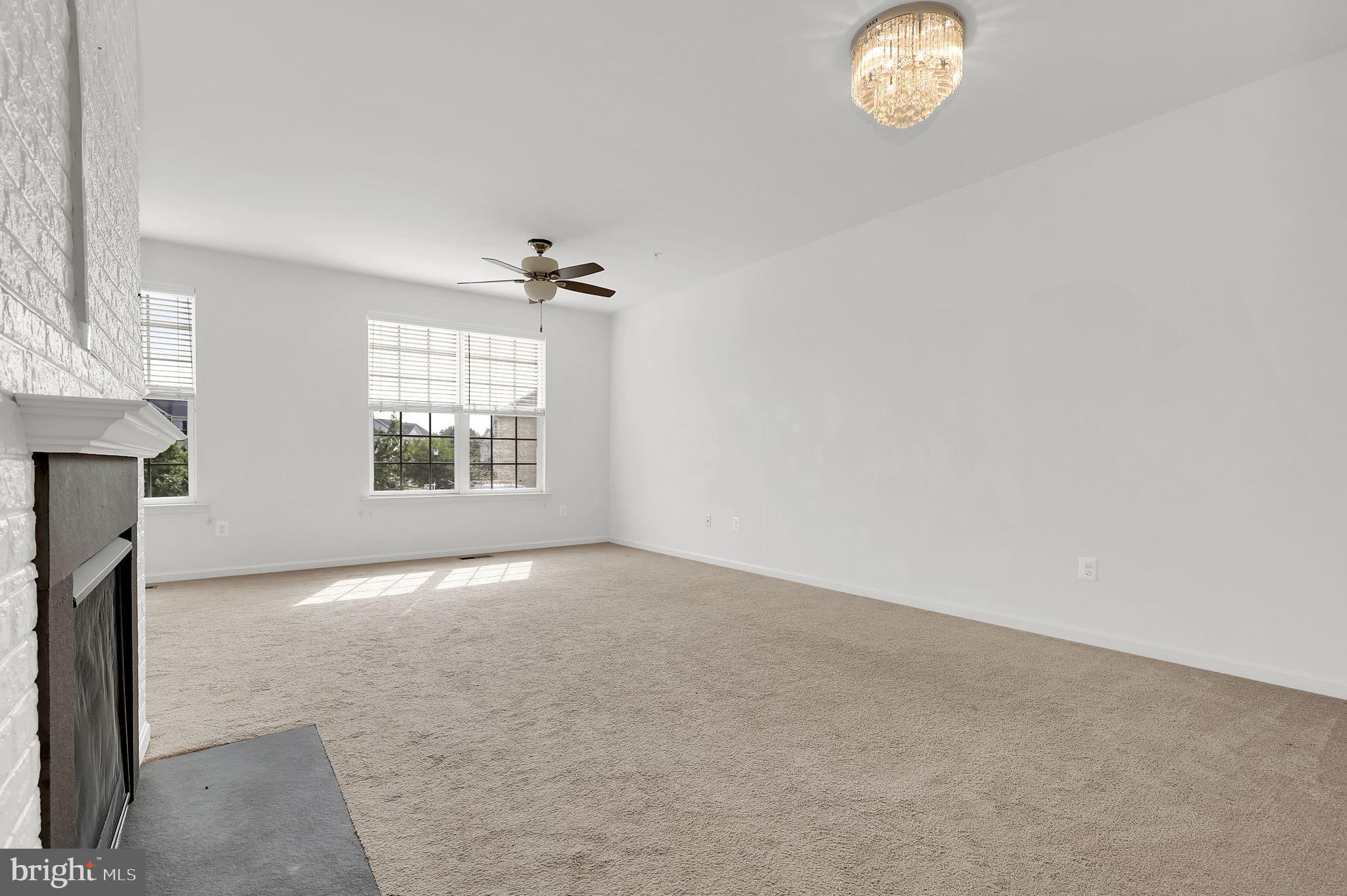 BALLENGER CREEK CENTER POND - Residential