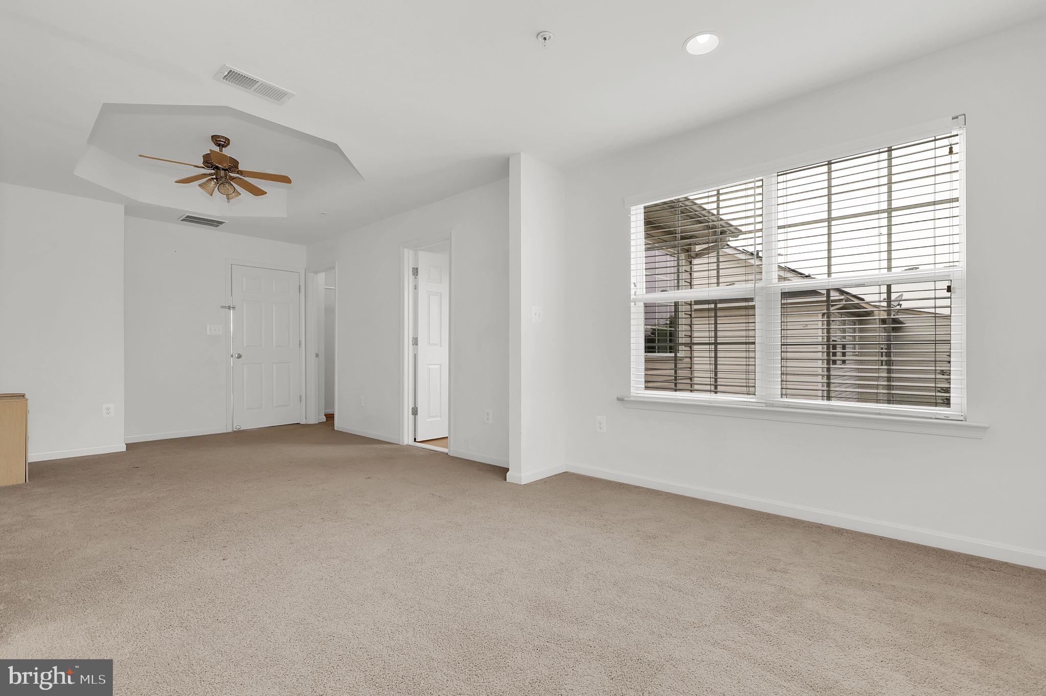 BALLENGER CREEK CENTER POND - Residential