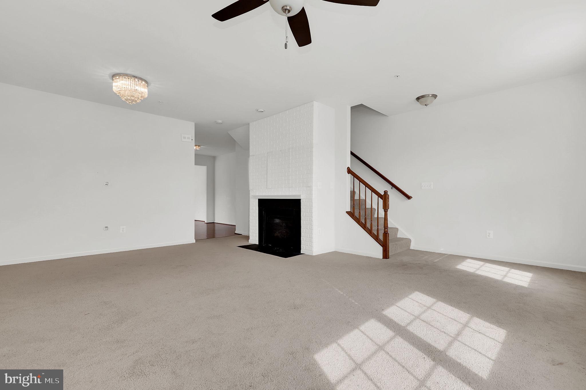 BALLENGER CREEK CENTER POND - Residential