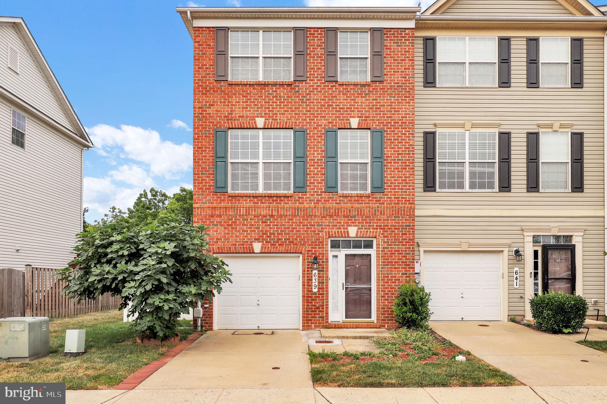 💥 Price Reduced! Don’t miss this brick-front end unit at 639 Cawley Dr with a 3-level bump-out, eat-in kitchen w/island, dining area that opens to deck/patio, and fenced backyard backing to trees.
The primary suite offers a tray ceiling, sitting area, walk-in closet & spa bath. Cozy gas fireplace, versatile living space, and ample parking add to the appeal.
Minutes from Downtown Frederick & commuter routes. 💡 Ask about special financing opportunities!