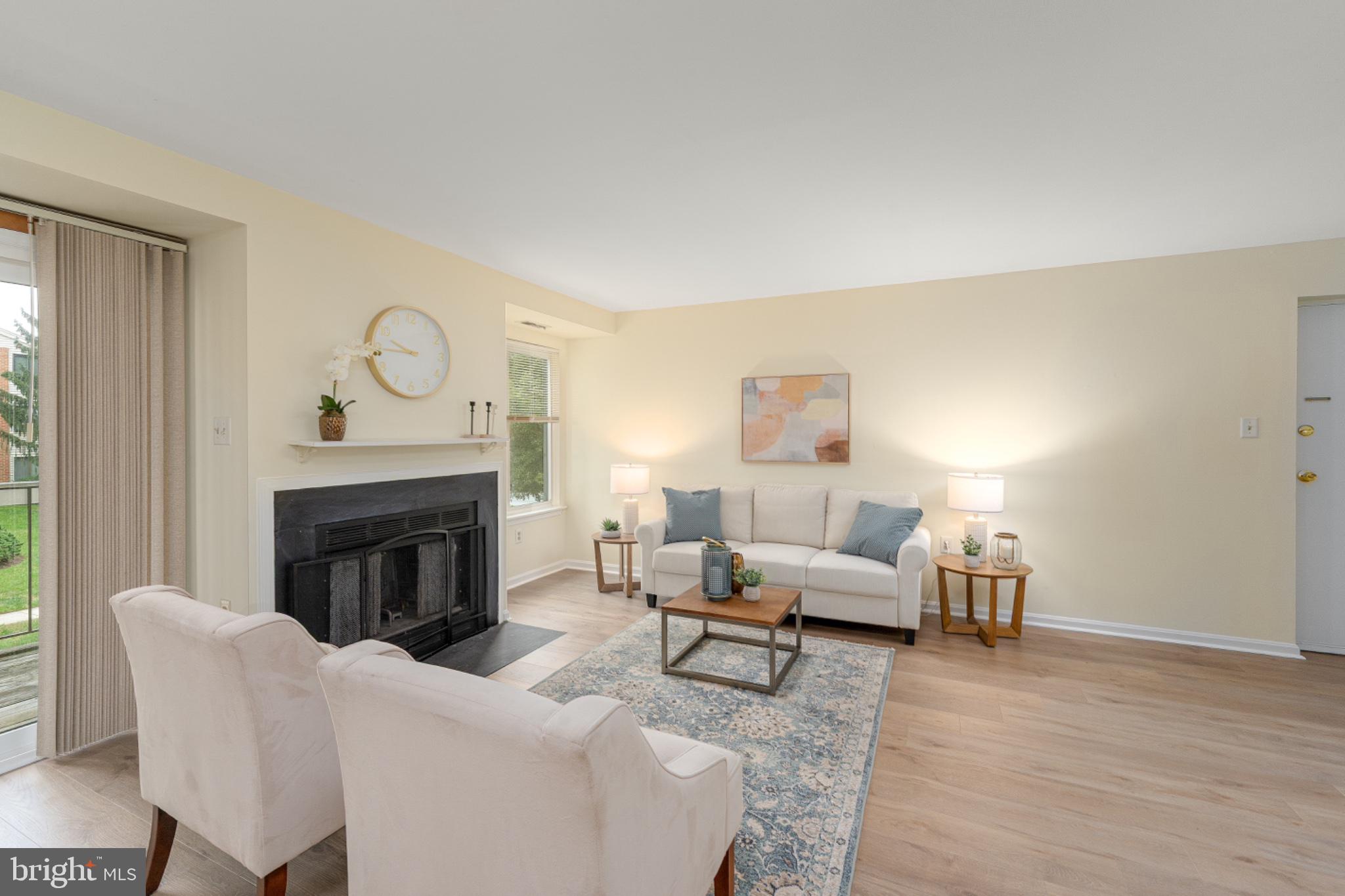 1113 CASTLE HARBOUR WAY 2B