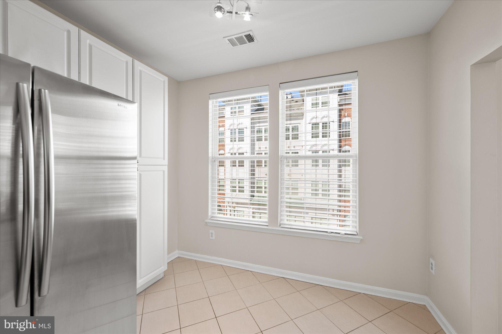 CAMERON STATION - Residential