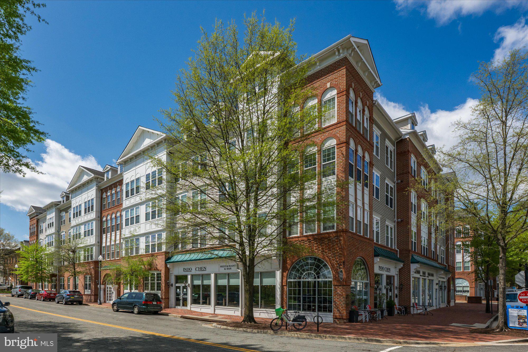 CAMERON STATION - Residential